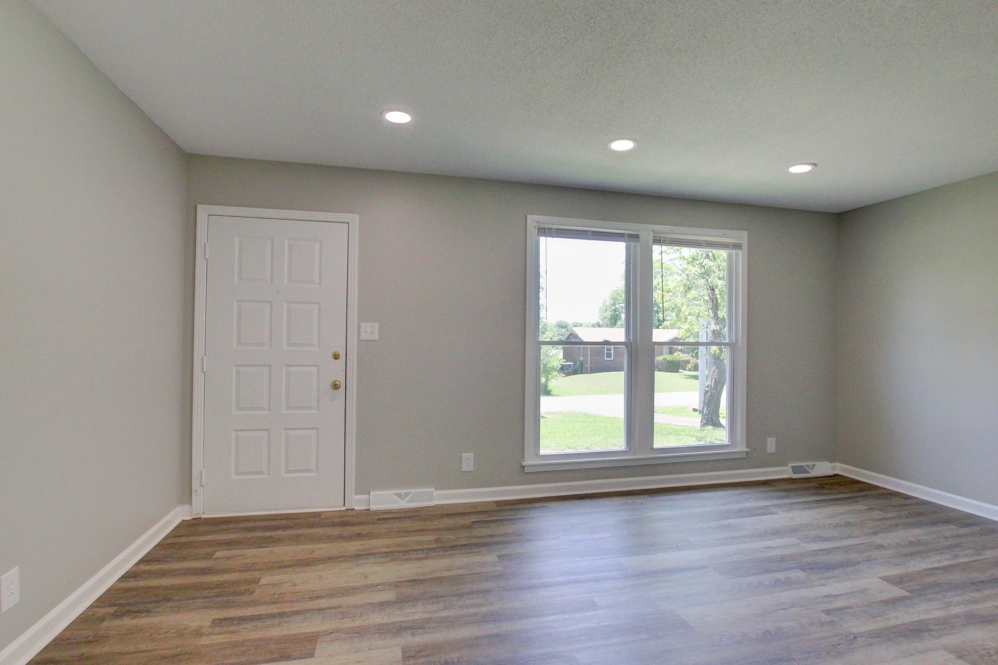 521 Cheatham Dr