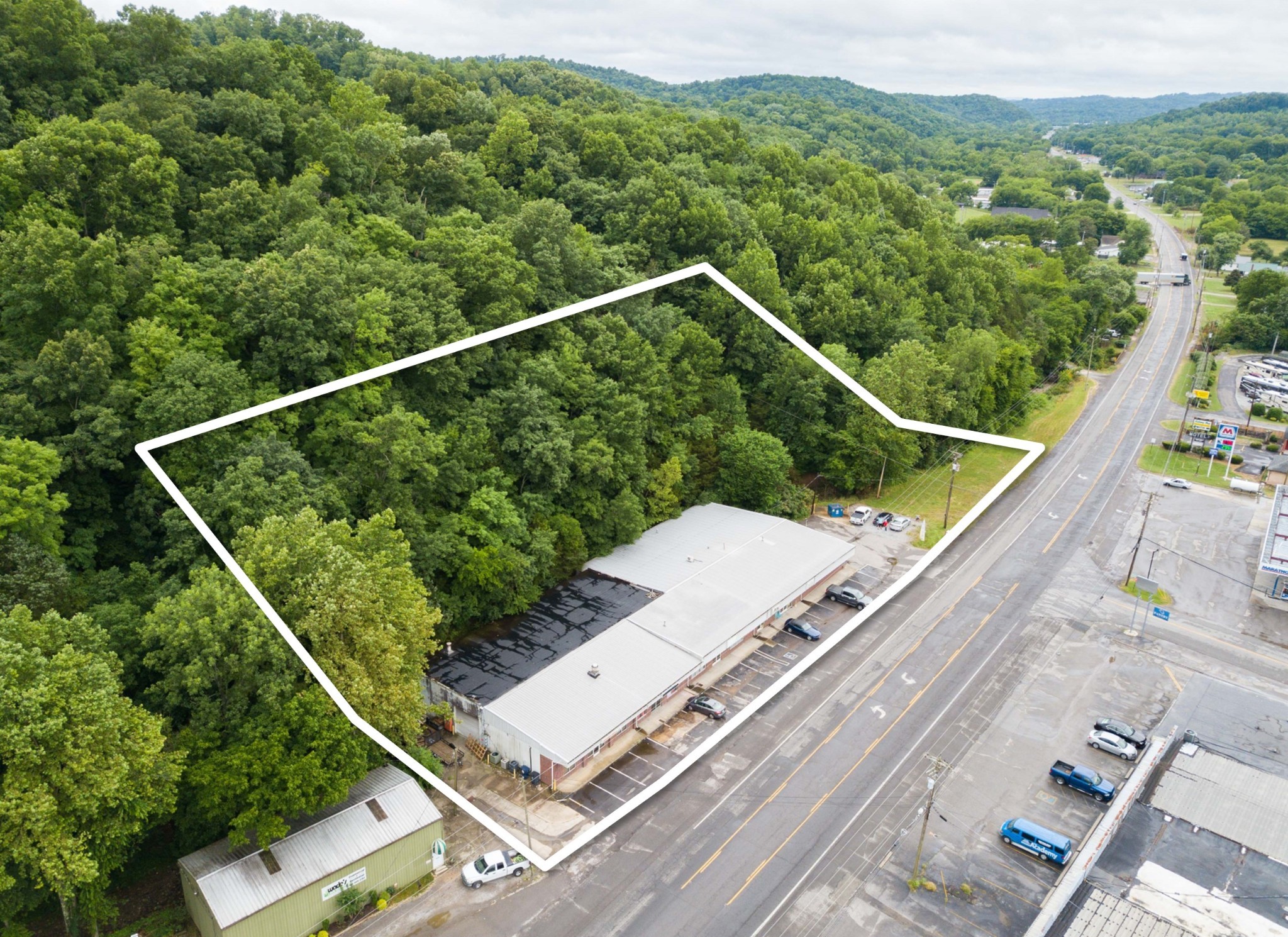 1205 Louisville Hwy