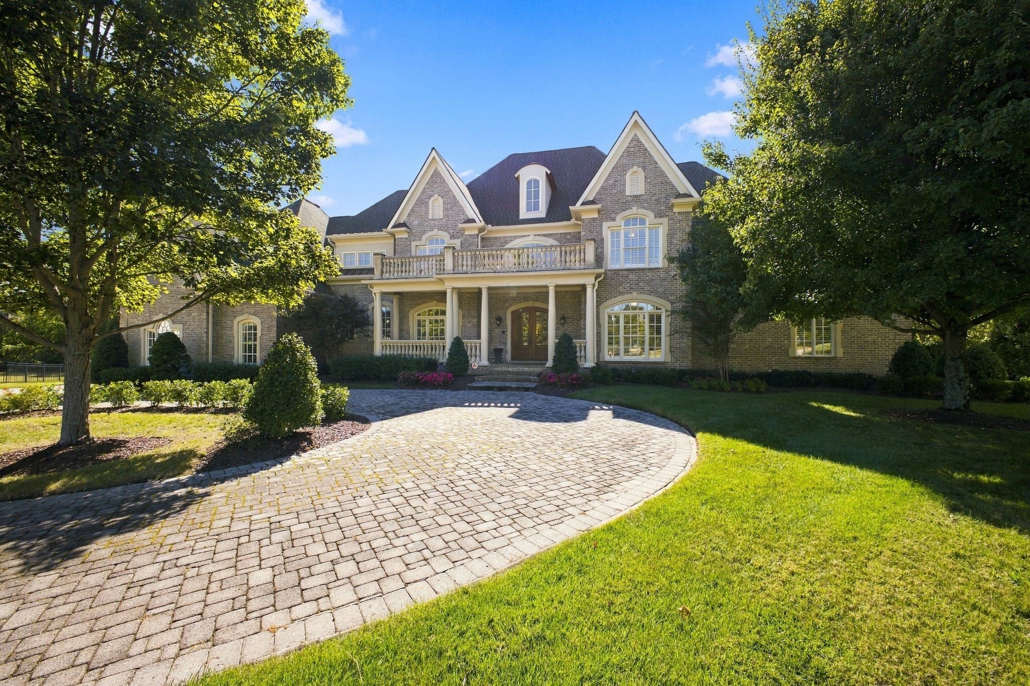 9565 Yellow Finch Ct - home for sale