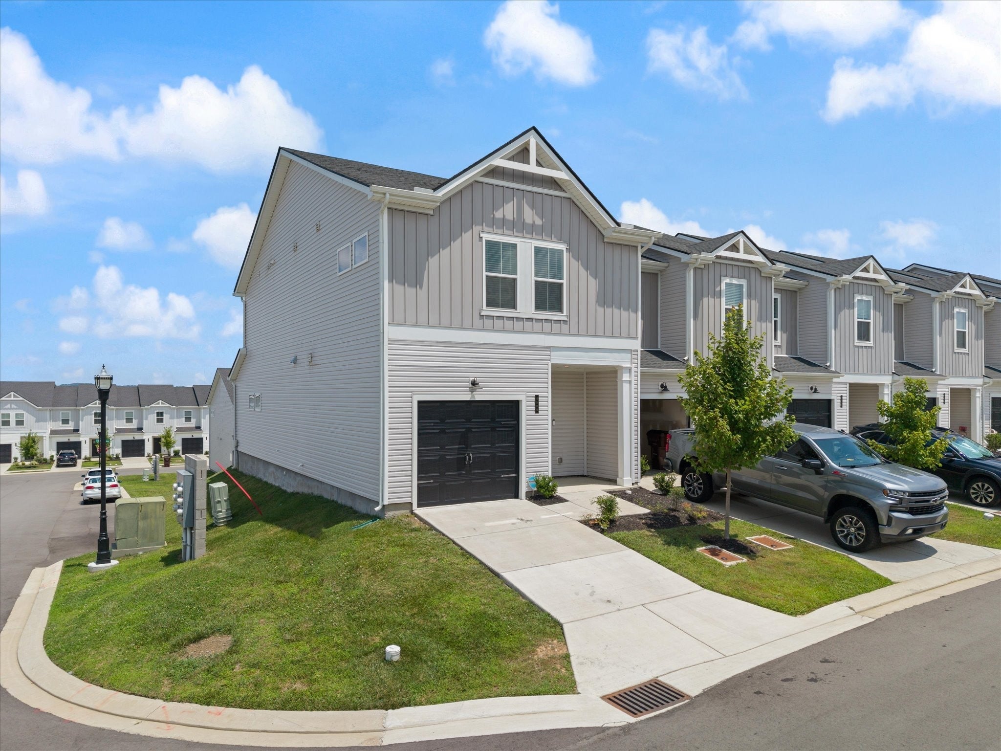 4509 Skywood Ln