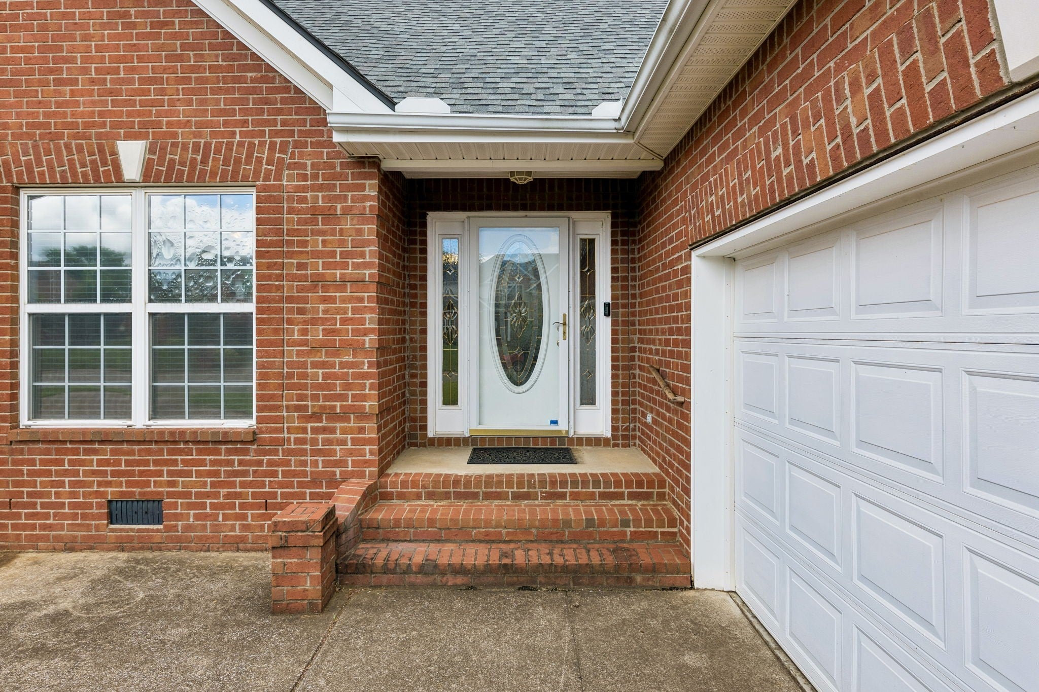 371 Sayre Ln