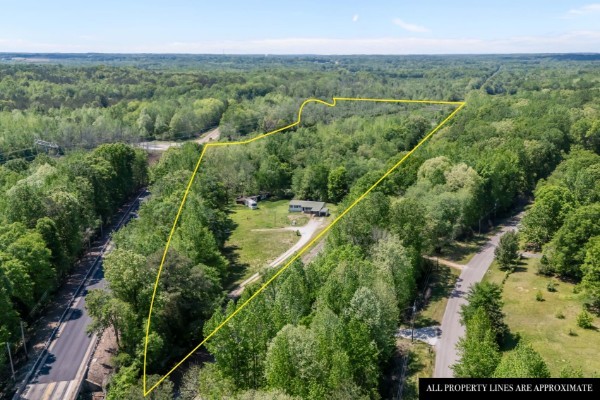 305 Old Bruceton Rd