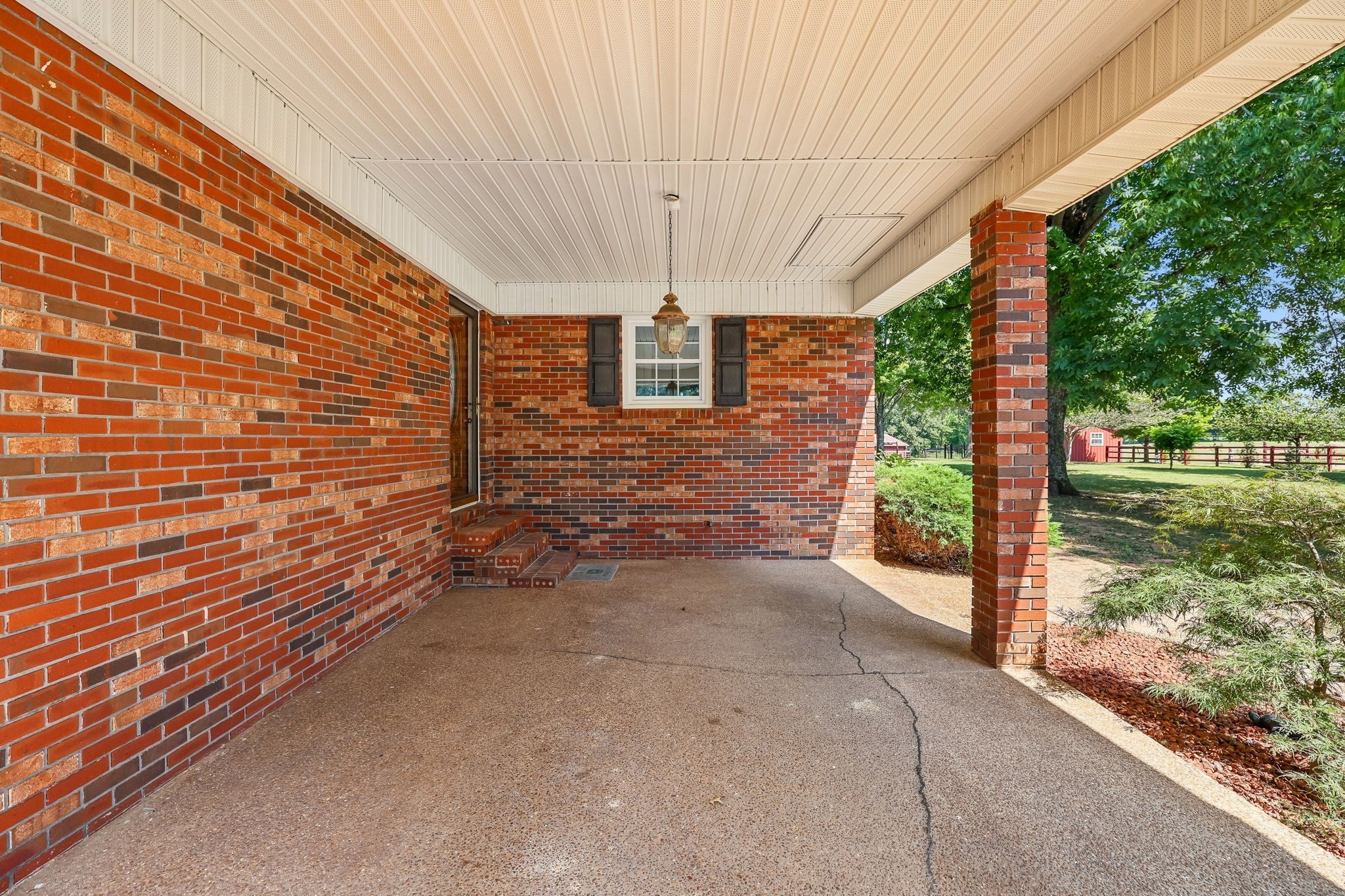 1956 Shady Grove Rd