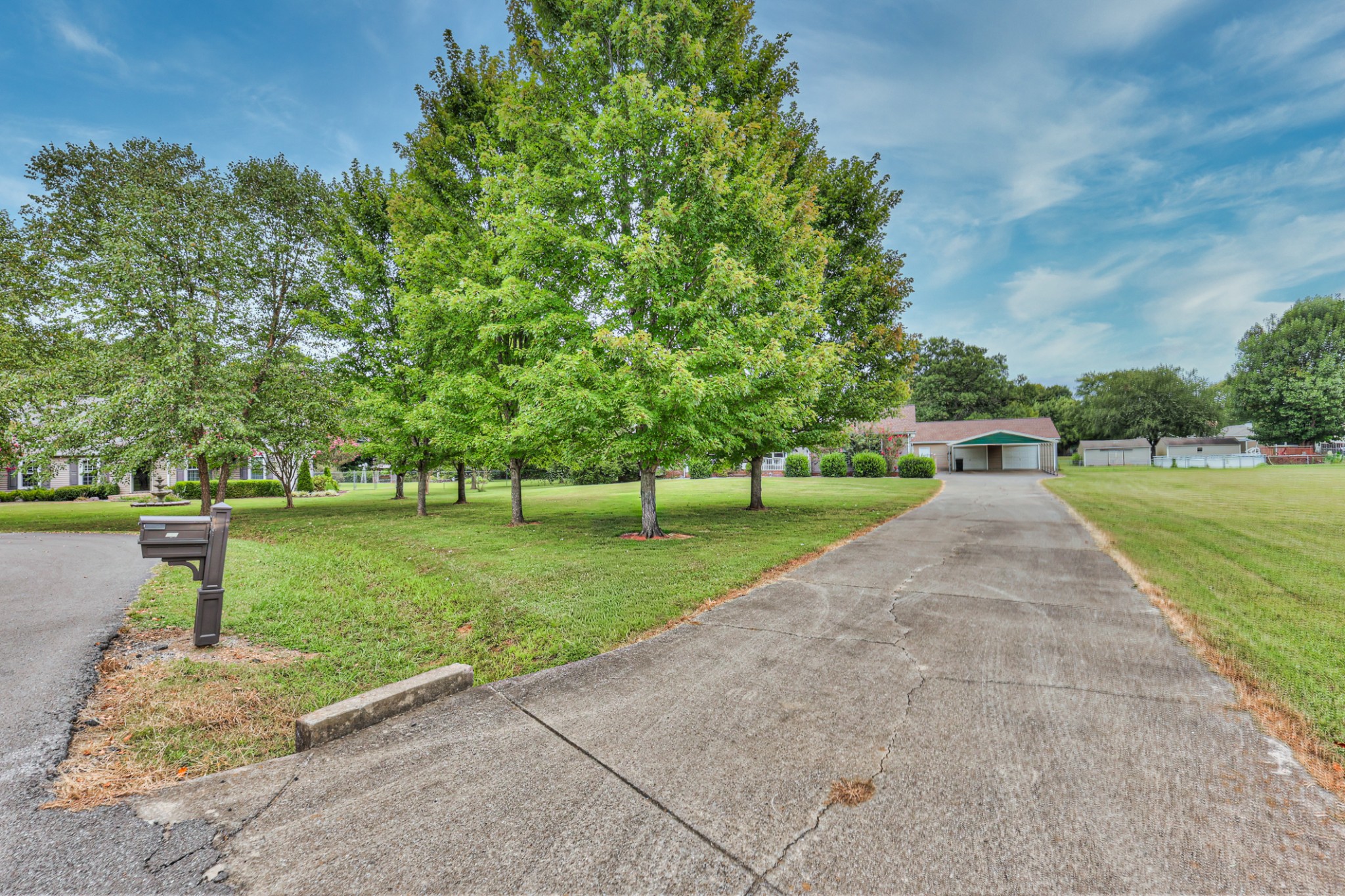 783 N Farm Ct