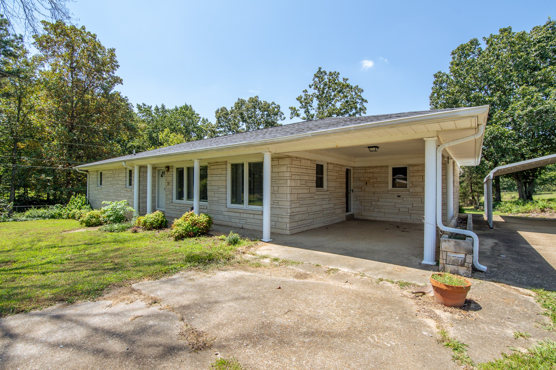 1321 Natural Bridge Rd