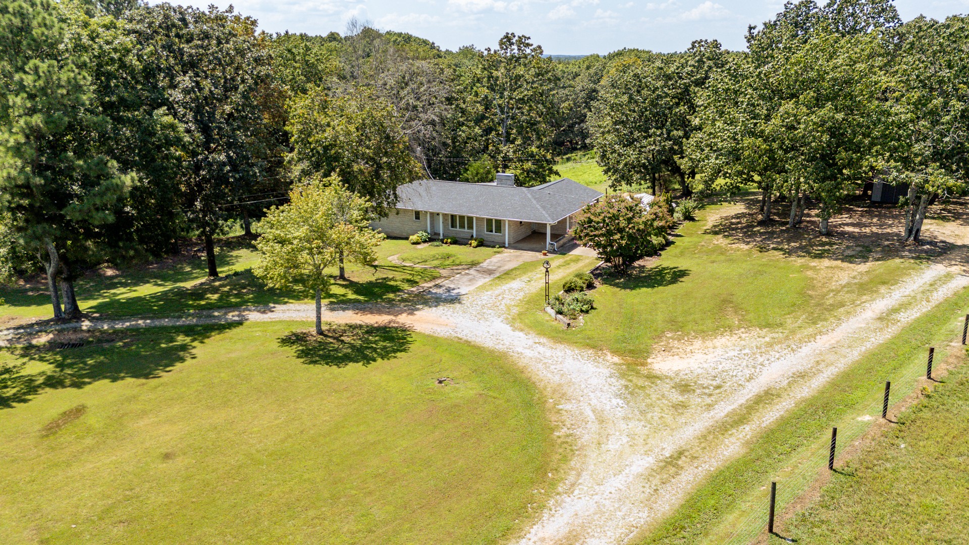 1321 Natural Bridge Rd
