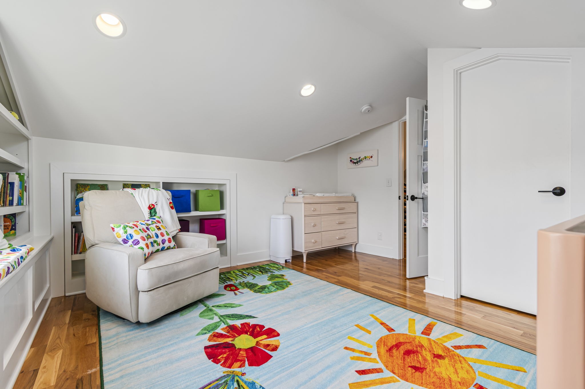 Nashville, Tennessee 37208, United States, 3 Bedrooms Bedrooms, ,3 BathroomsBathrooms,Residential,Coming Soon,241305