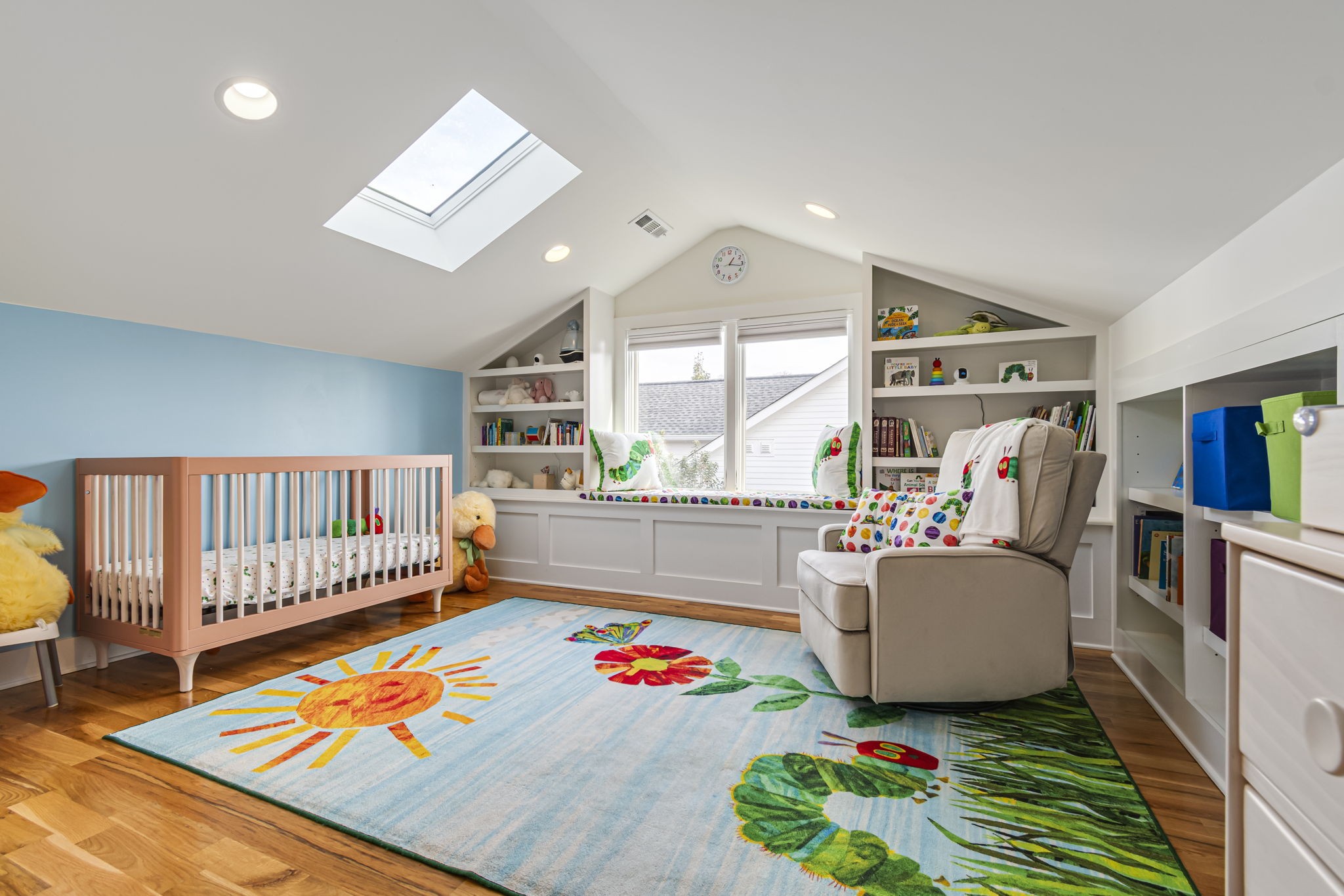 Nashville, Tennessee 37208, United States, 3 Bedrooms Bedrooms, ,3 BathroomsBathrooms,Residential,Coming Soon,241305