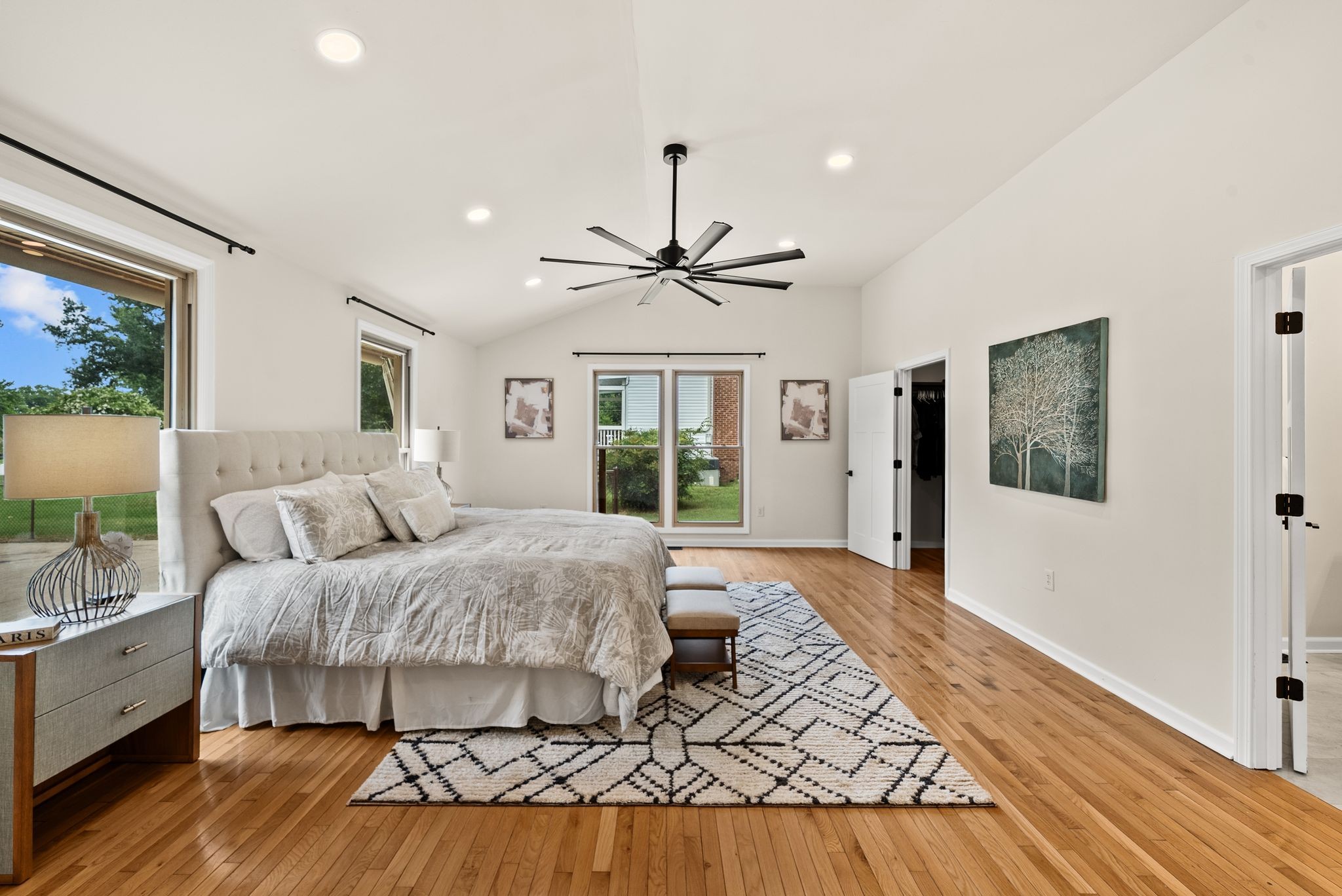 1301 Rivermont Dr
