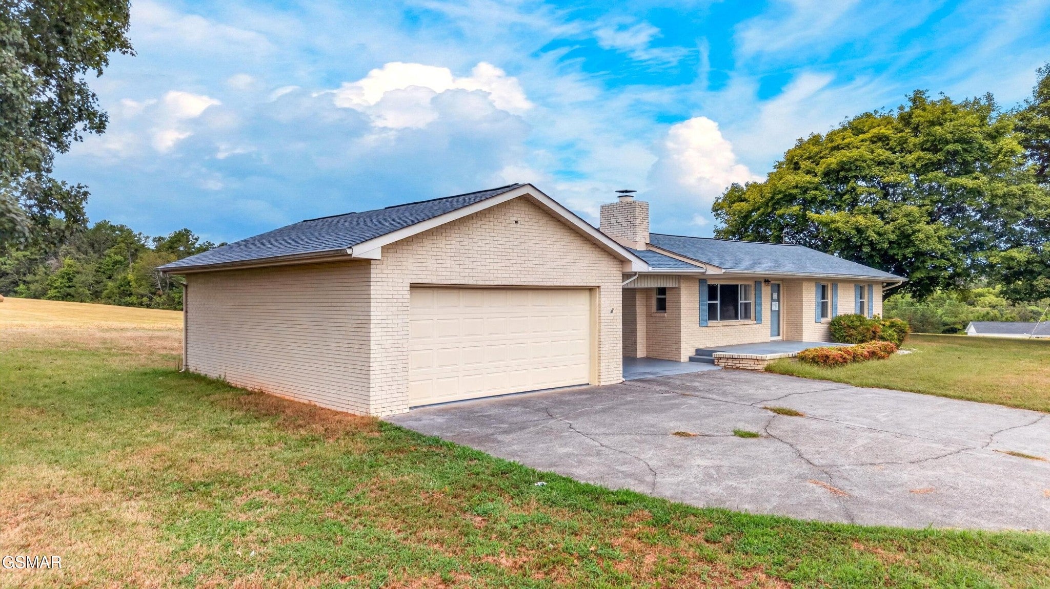 13700 Lakeshore Drive