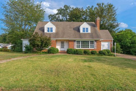 805 River Bluff Dr Sheffield AL 35660