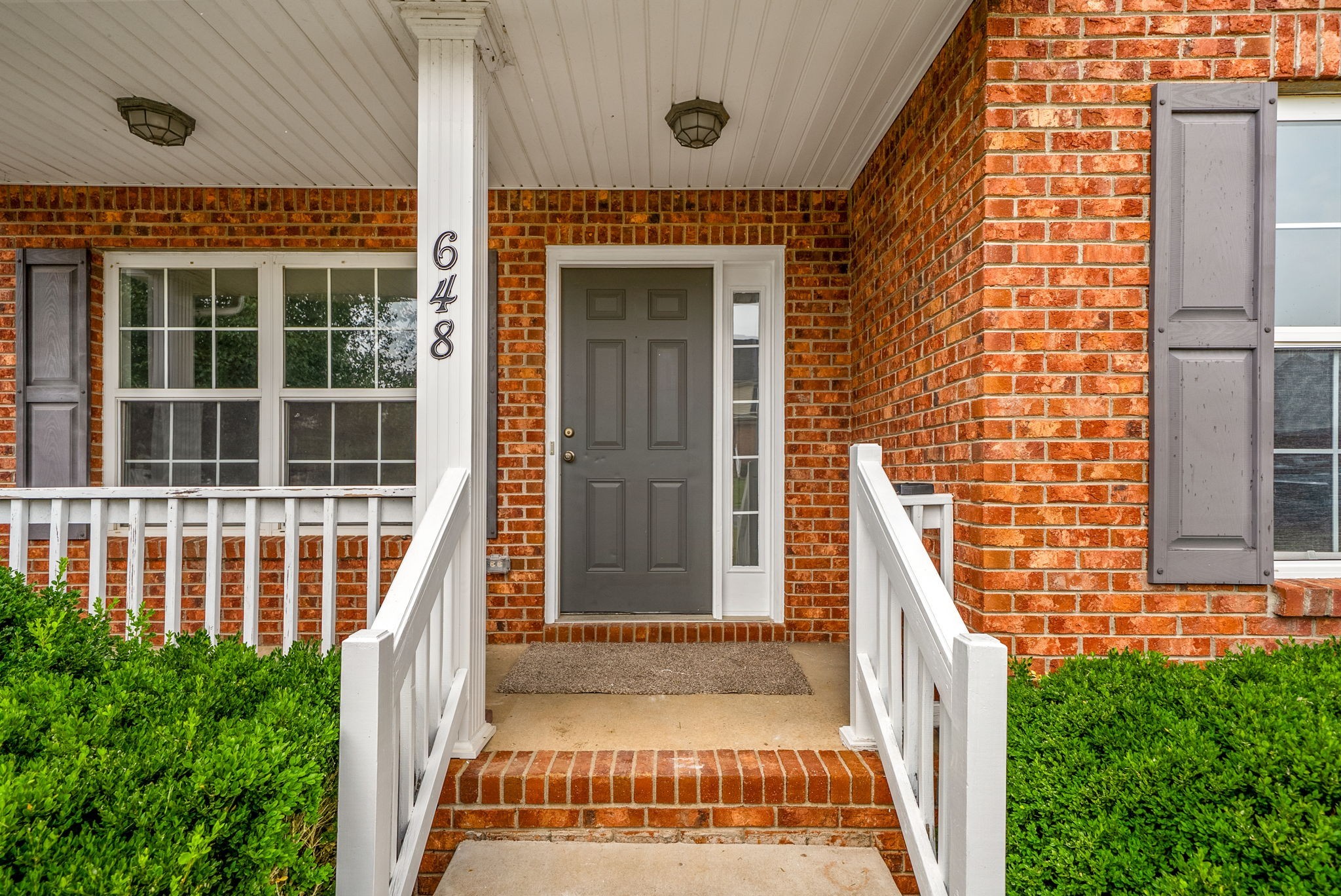 648 Winding Bluff Way