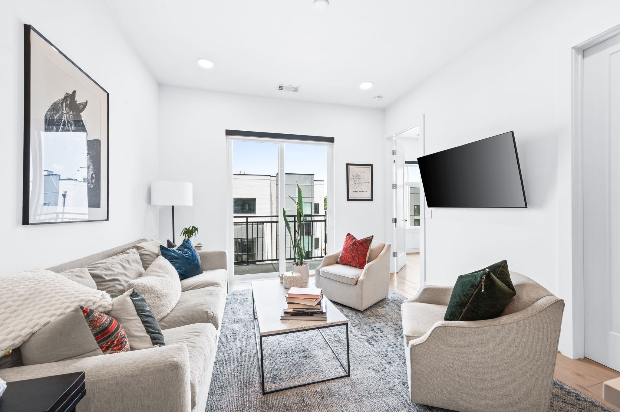 Nashville, Tennessee 37208, United States, 1 Bedroom Bedrooms, ,1 BathroomBathrooms,Residential,Coming Soon,143379