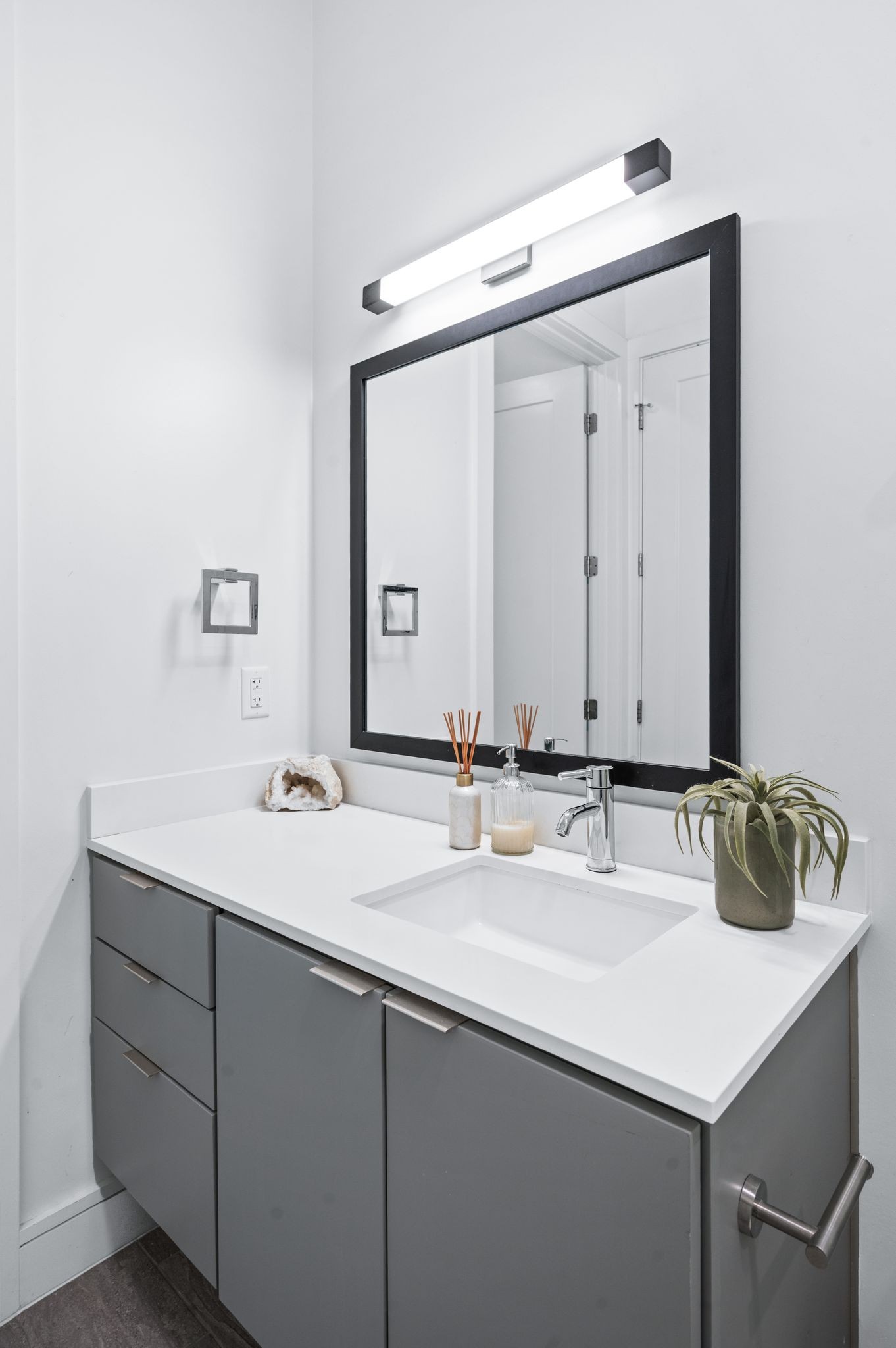 Nashville, Tennessee 37208, United States, 1 Bedroom Bedrooms, ,1 BathroomBathrooms,Residential,Coming Soon,143379