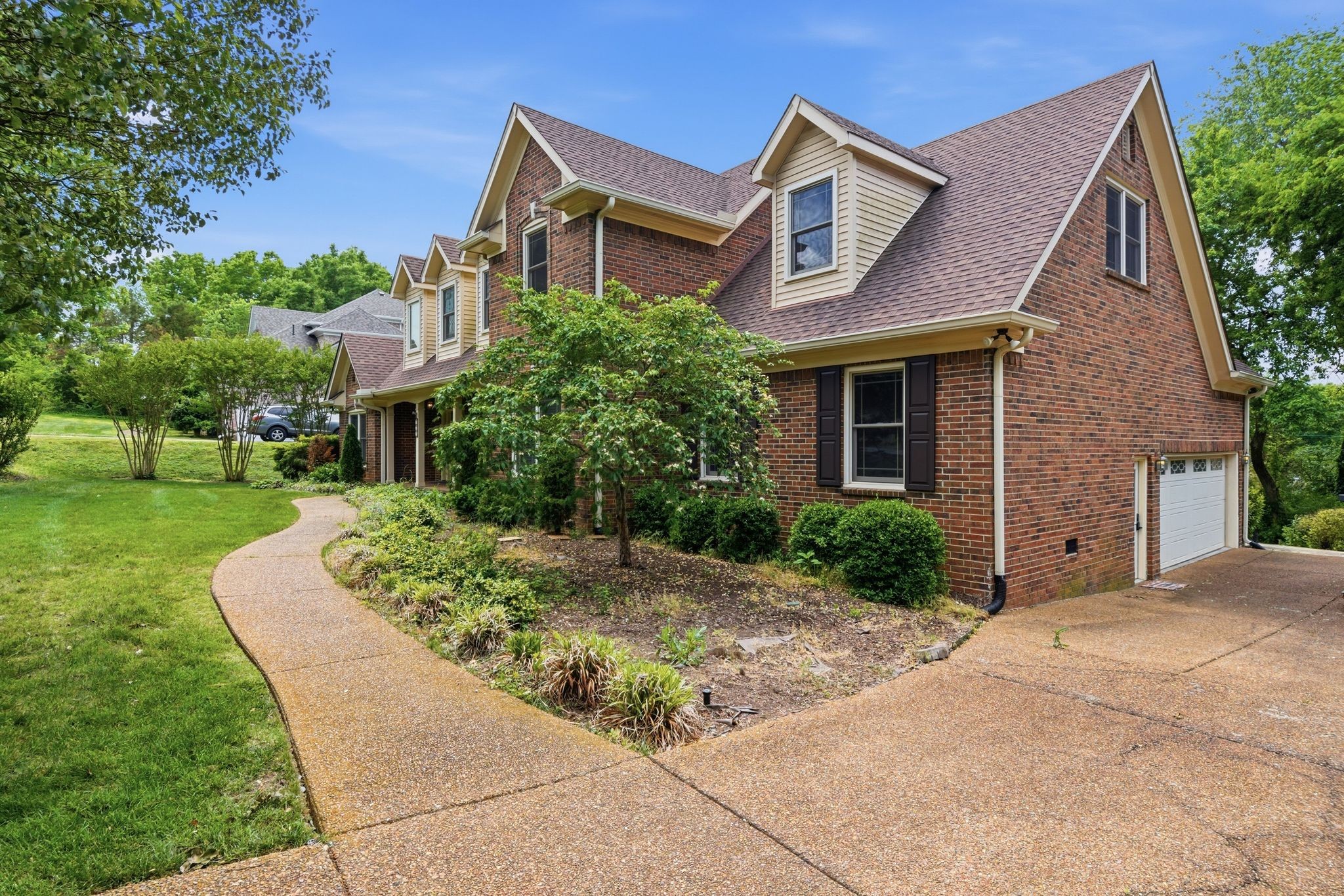 261 Poteat Pl