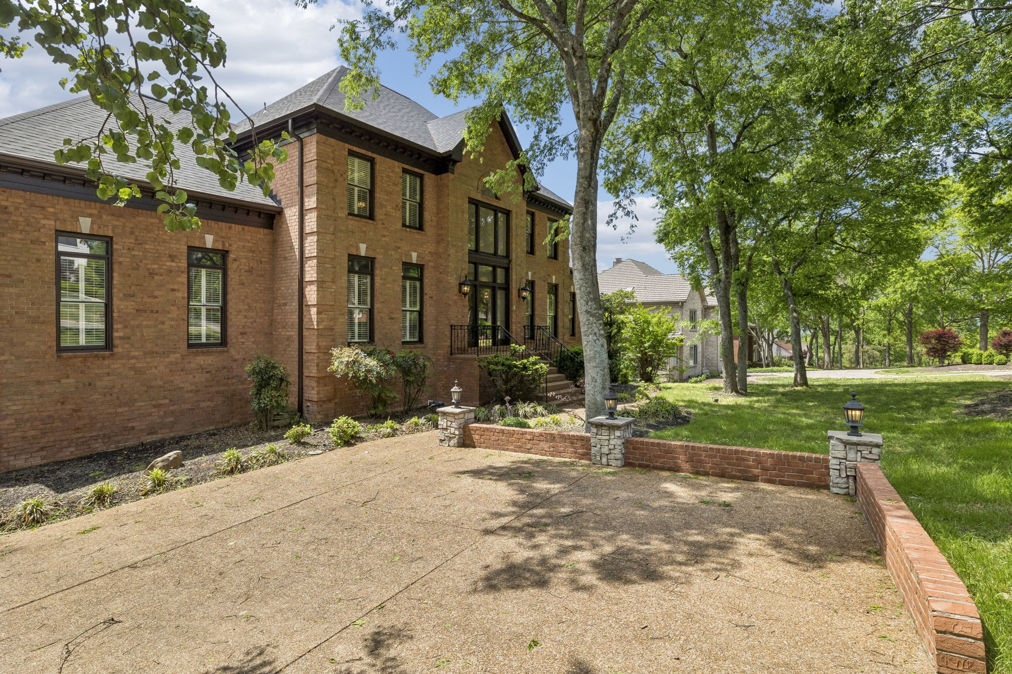 9129 Brentmeade Blvd