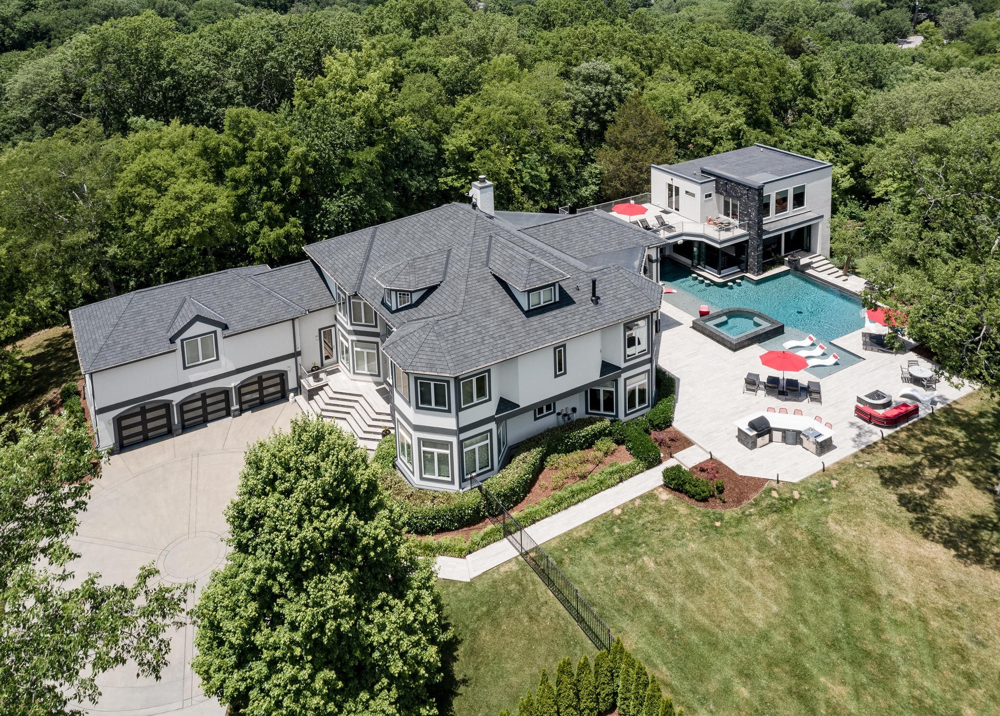 813 Deercrossing