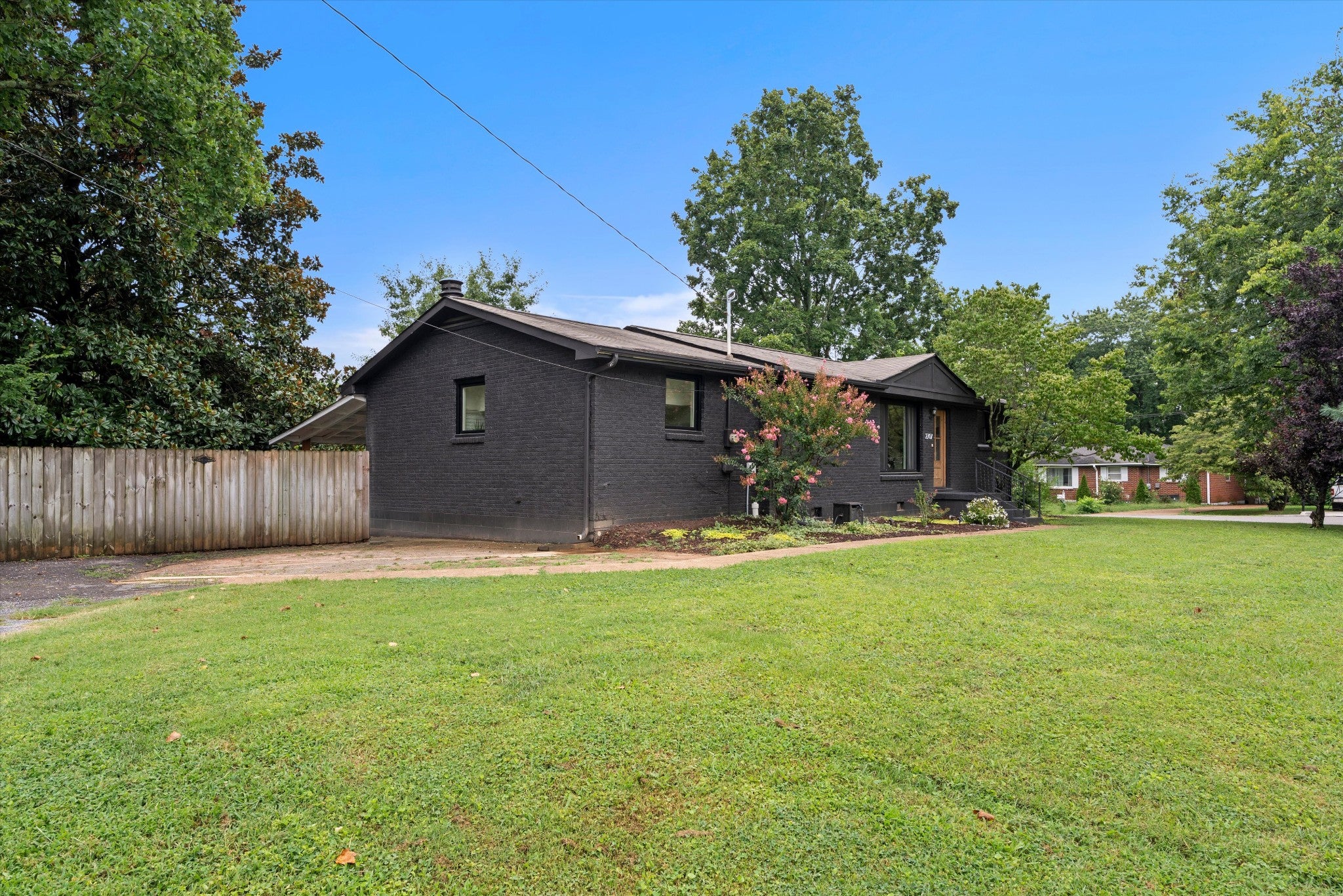 2707 Nodyne Dr