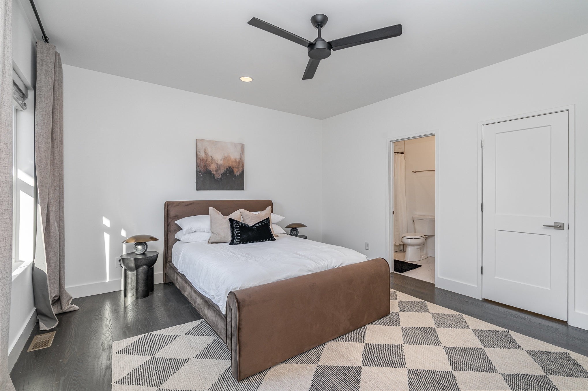 4-bed home for rent in Nashville, TN 37207, 1701 Lischey Ave 1701 Lischey Ave, Nashville TN 37207 4-bed home, photo 5 of 43