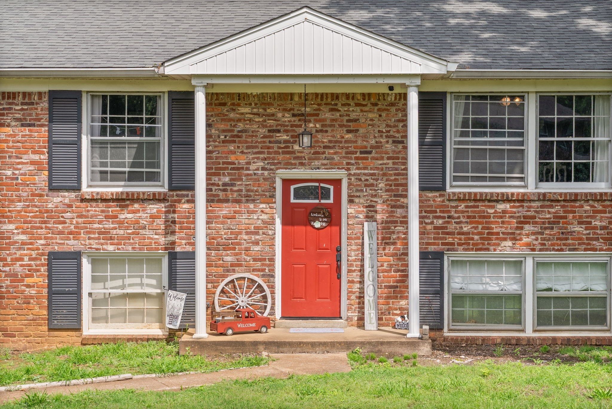 212 Slayden Cir