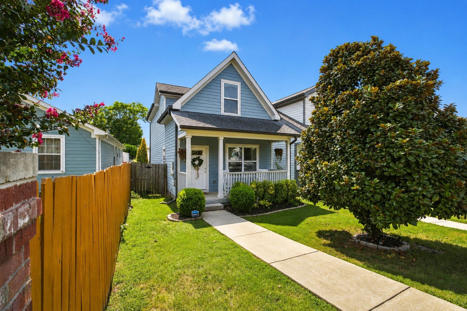 3.0-bed rental at 6103a Louisiana Ave