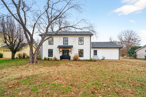 1008 Boxwood Dr Franklin TN 37069