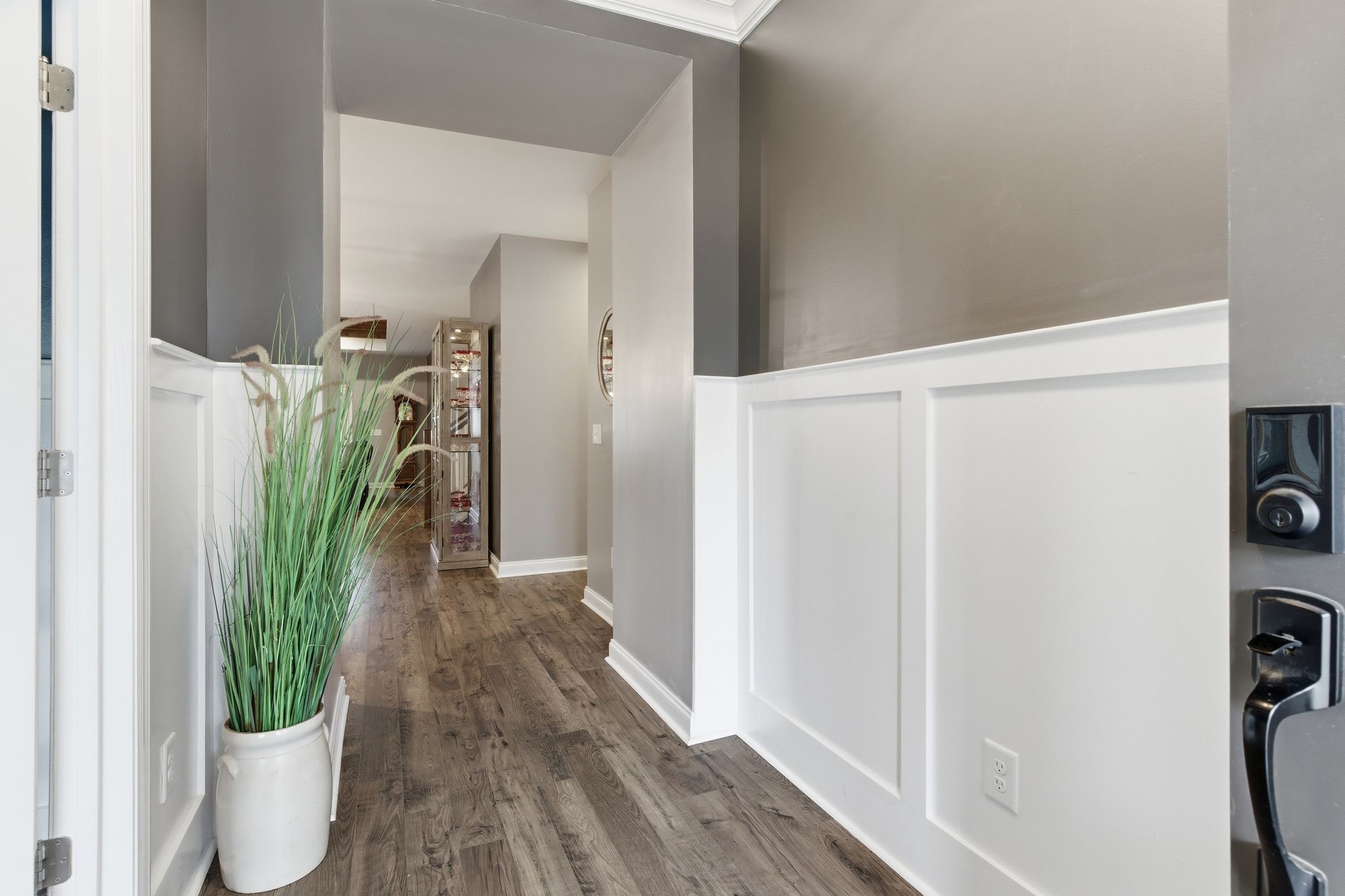 443 Meandering Way