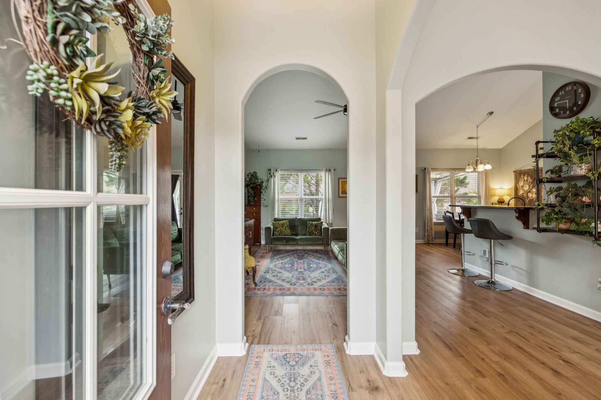 3022 Honeysuckle Dr