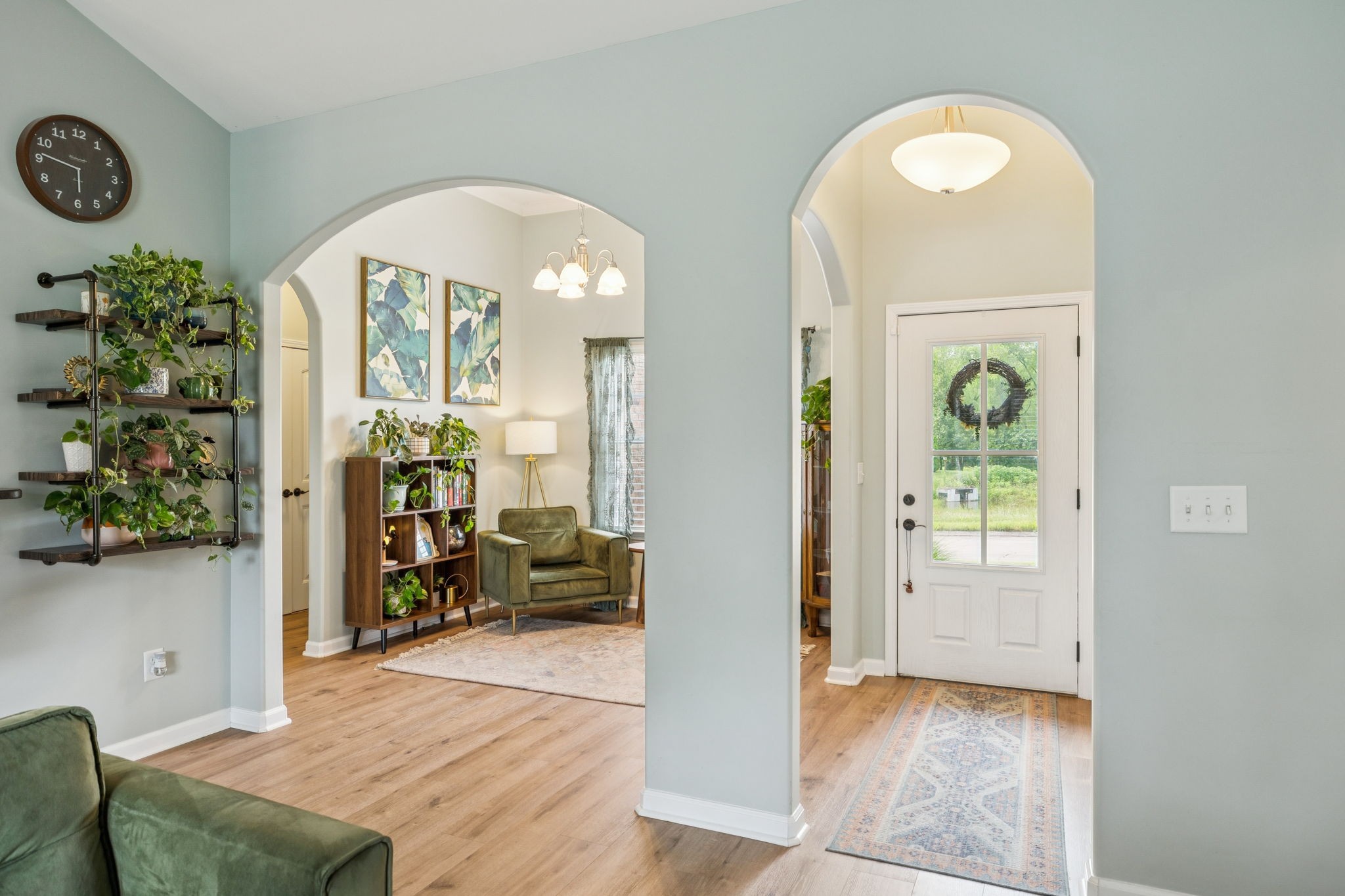 3022 Honeysuckle Dr