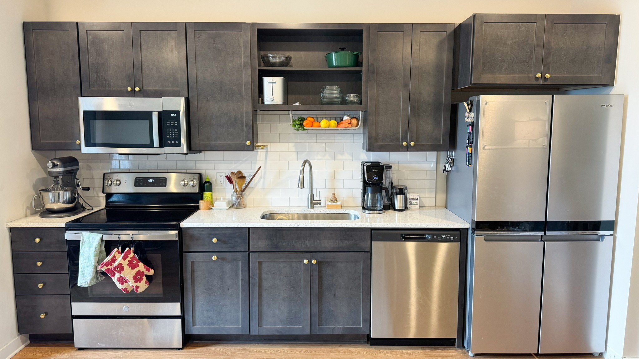 600 E Trinity Ln 104