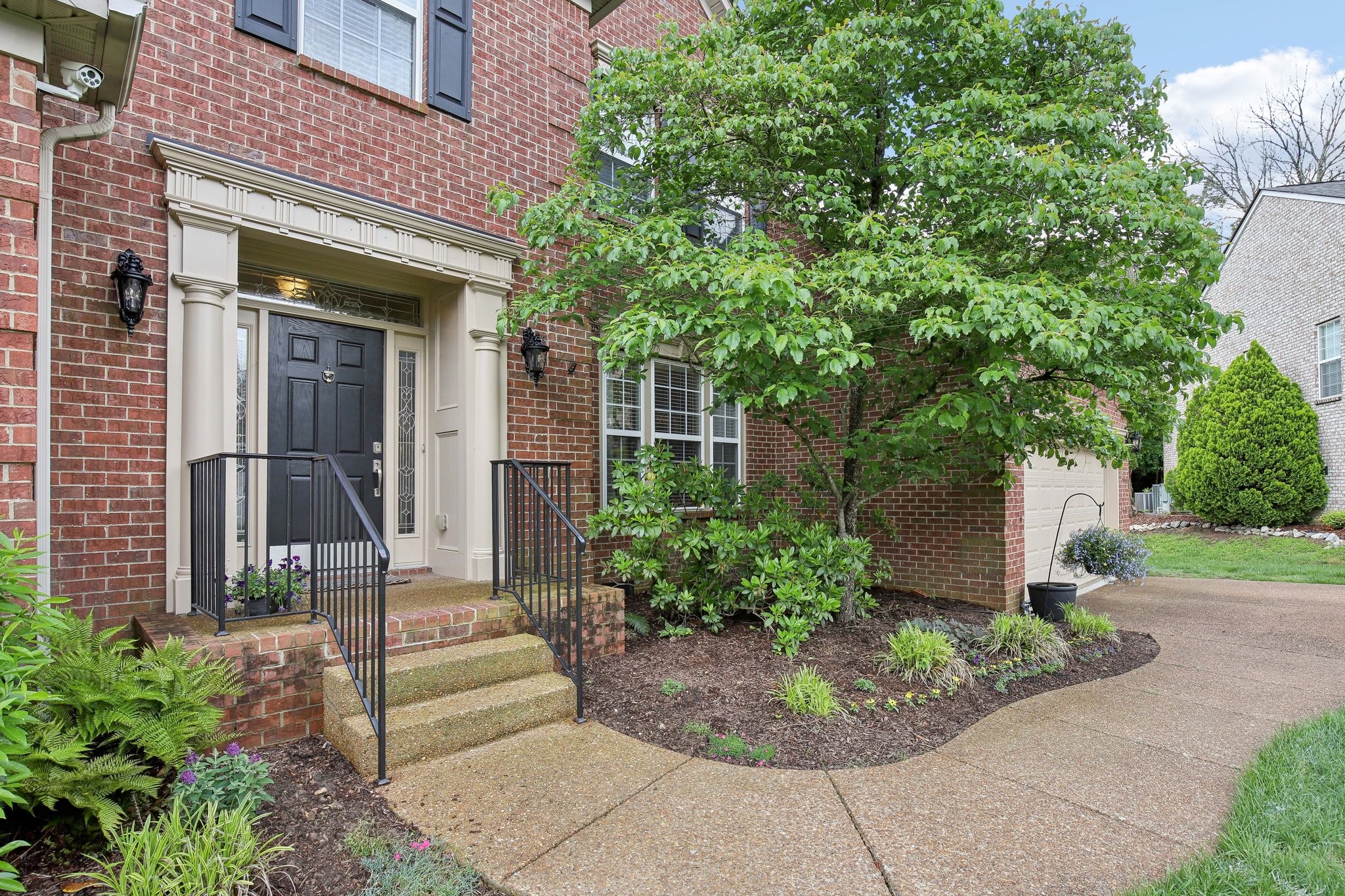 1520 Simpson Ct