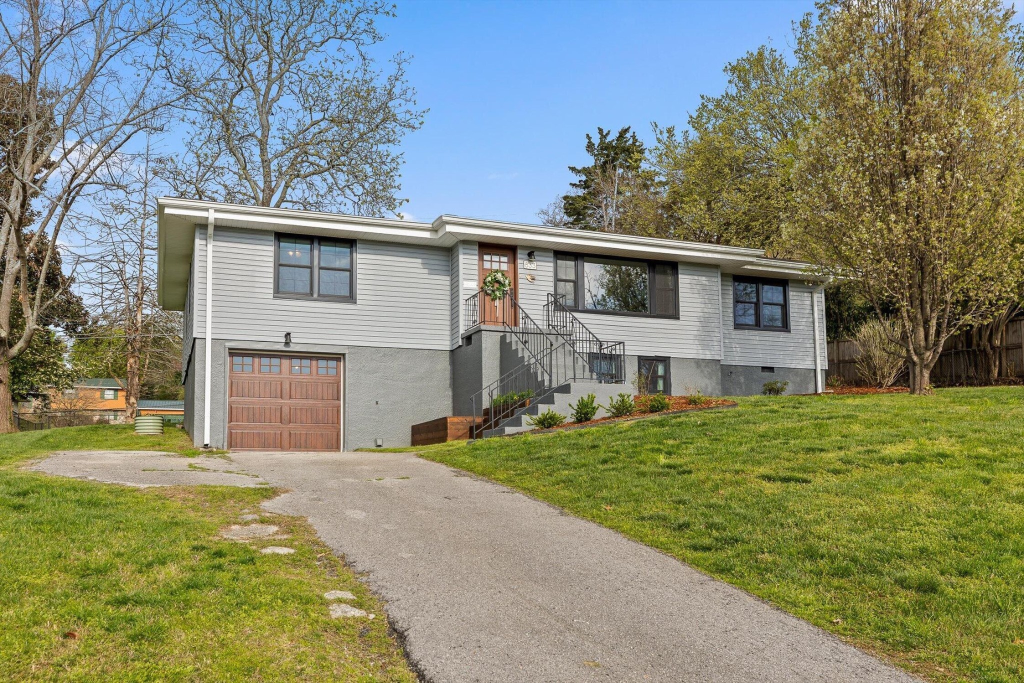 833 Belvoir Hills Drive