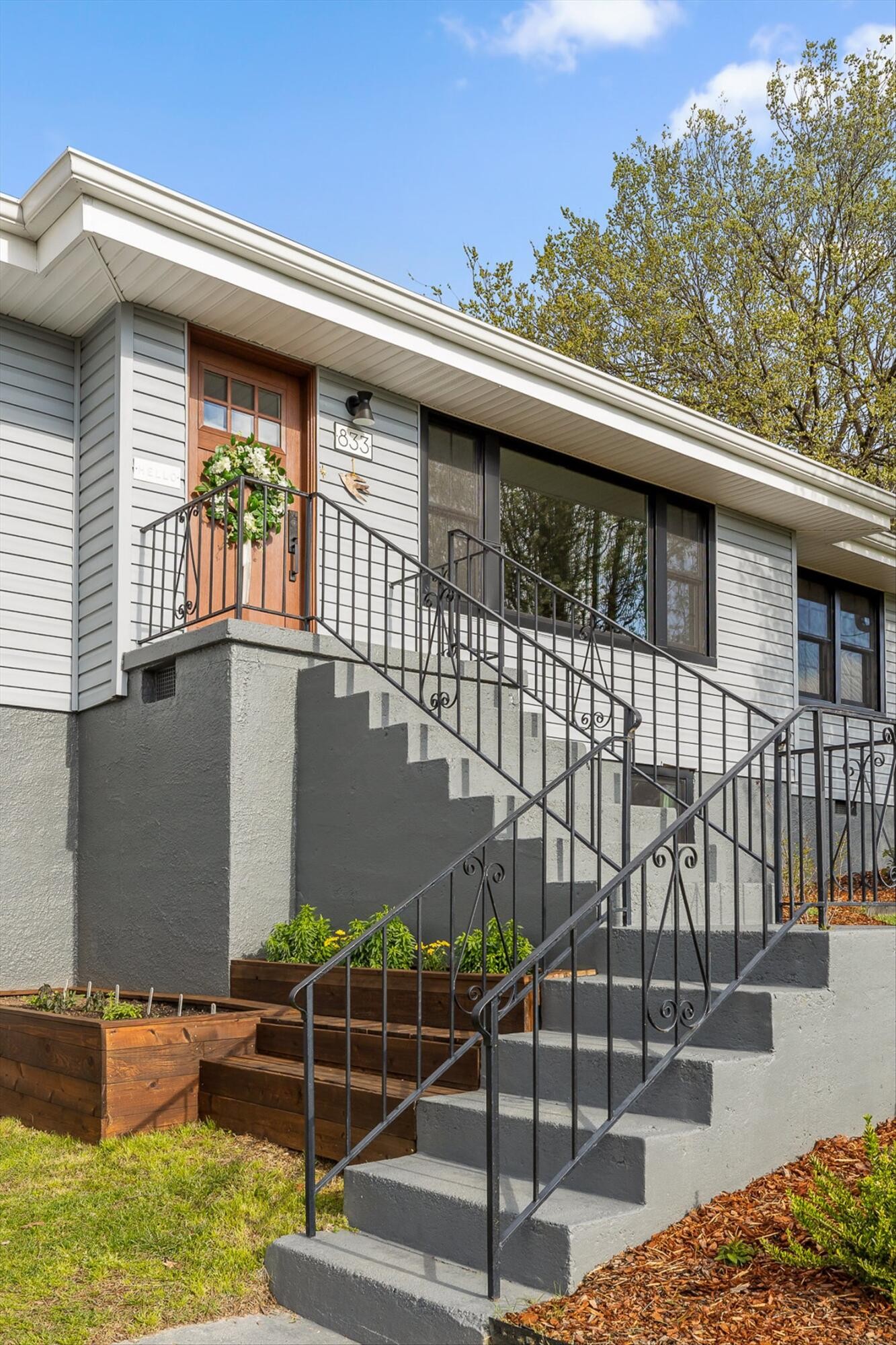 833 Belvoir Hills Drive