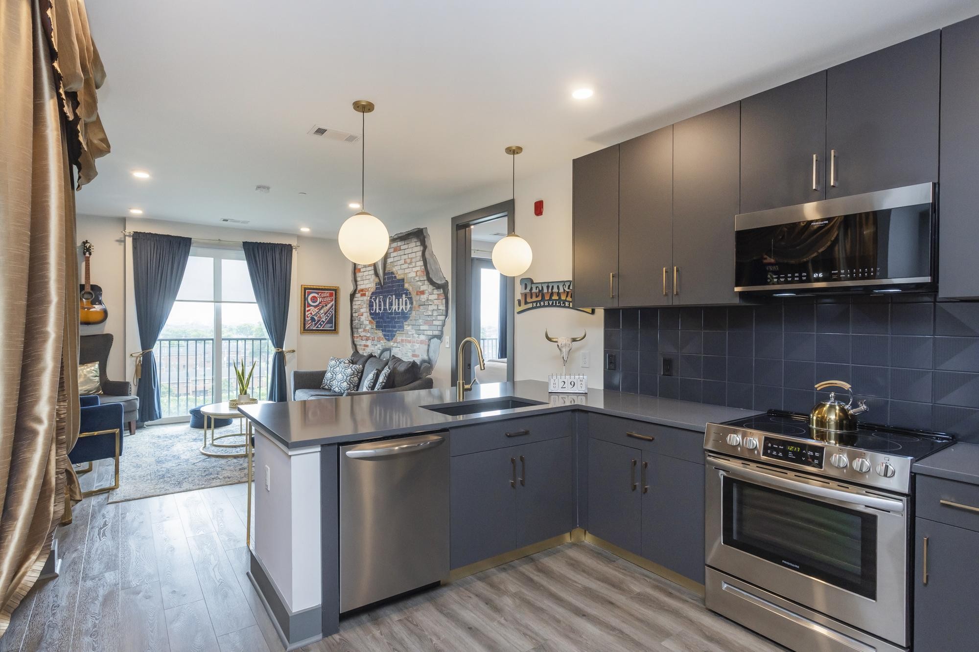 65 Lindsley Ave 513