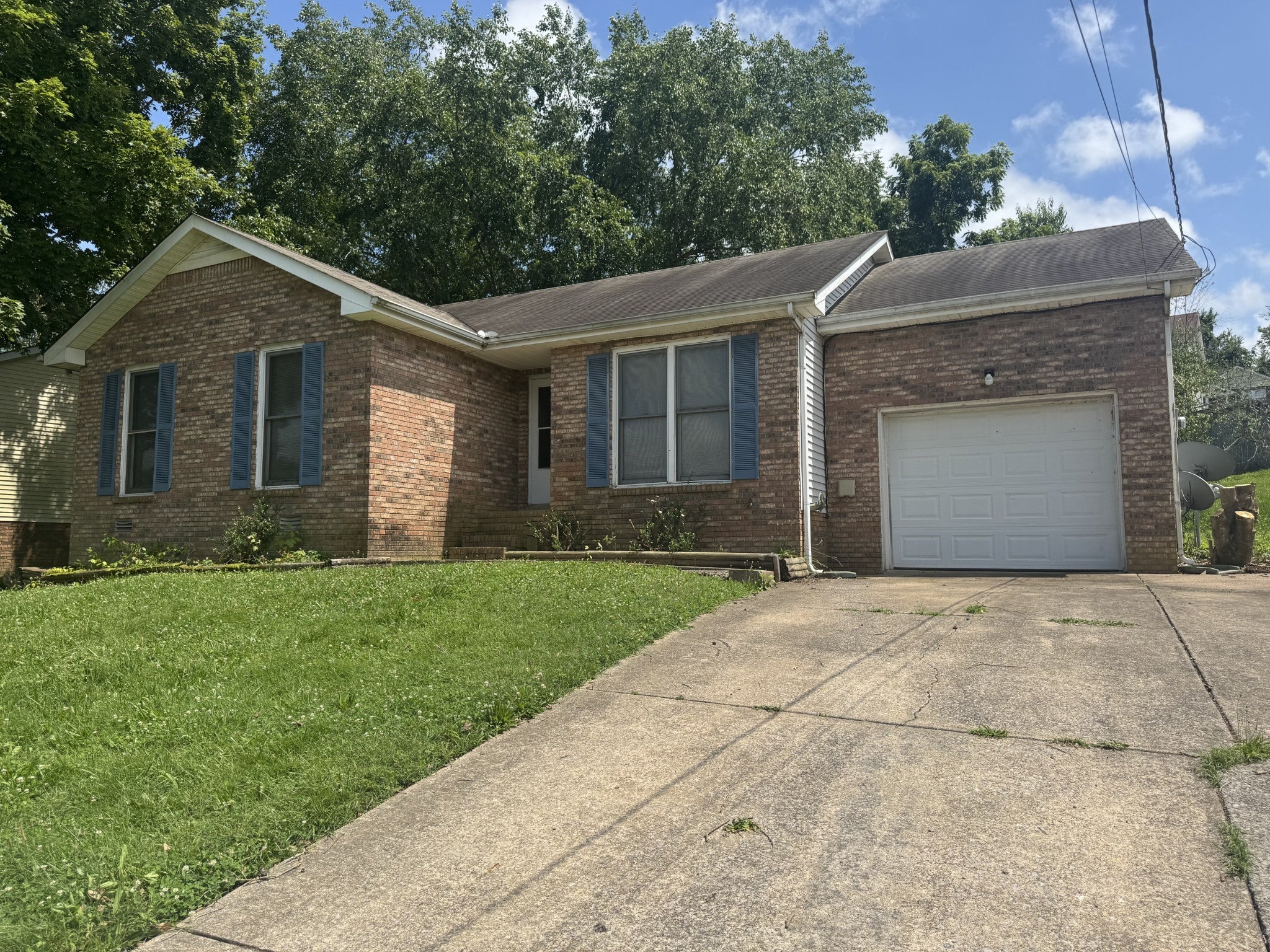 140 Whitehall Dr
