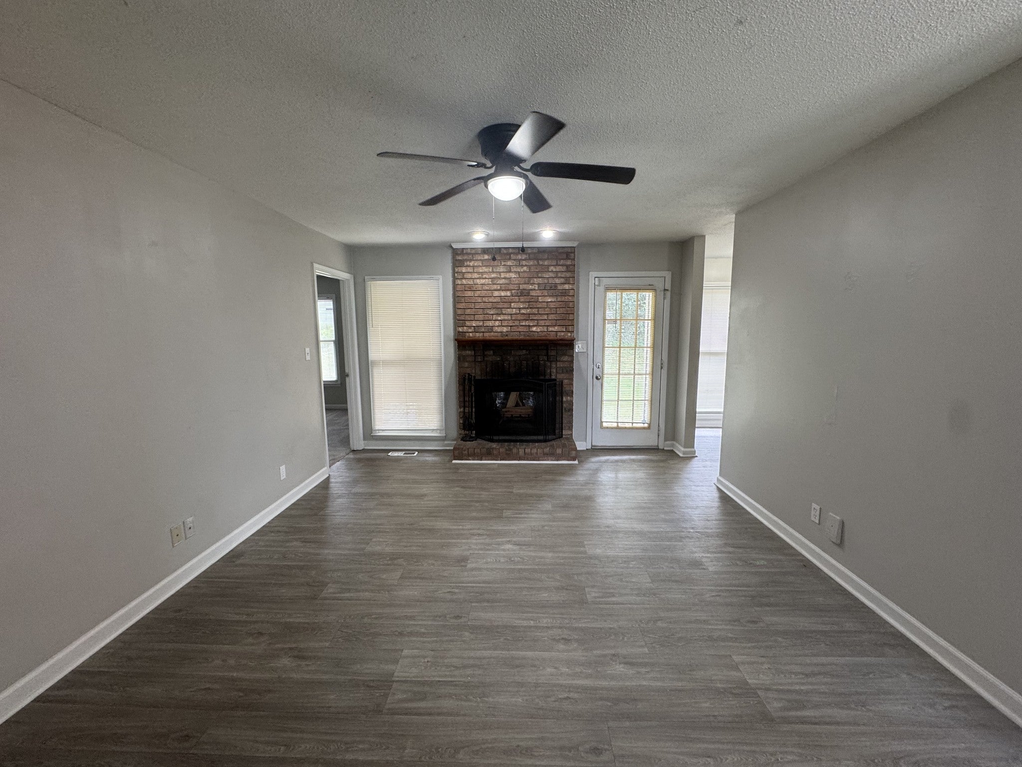 140 Whitehall Dr