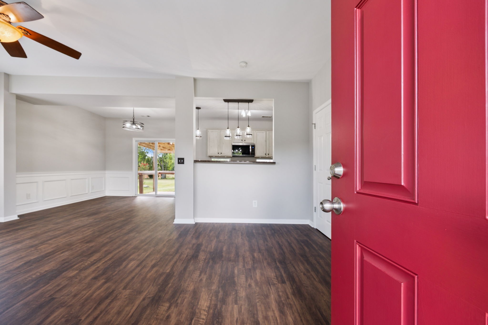 107 Villa Way