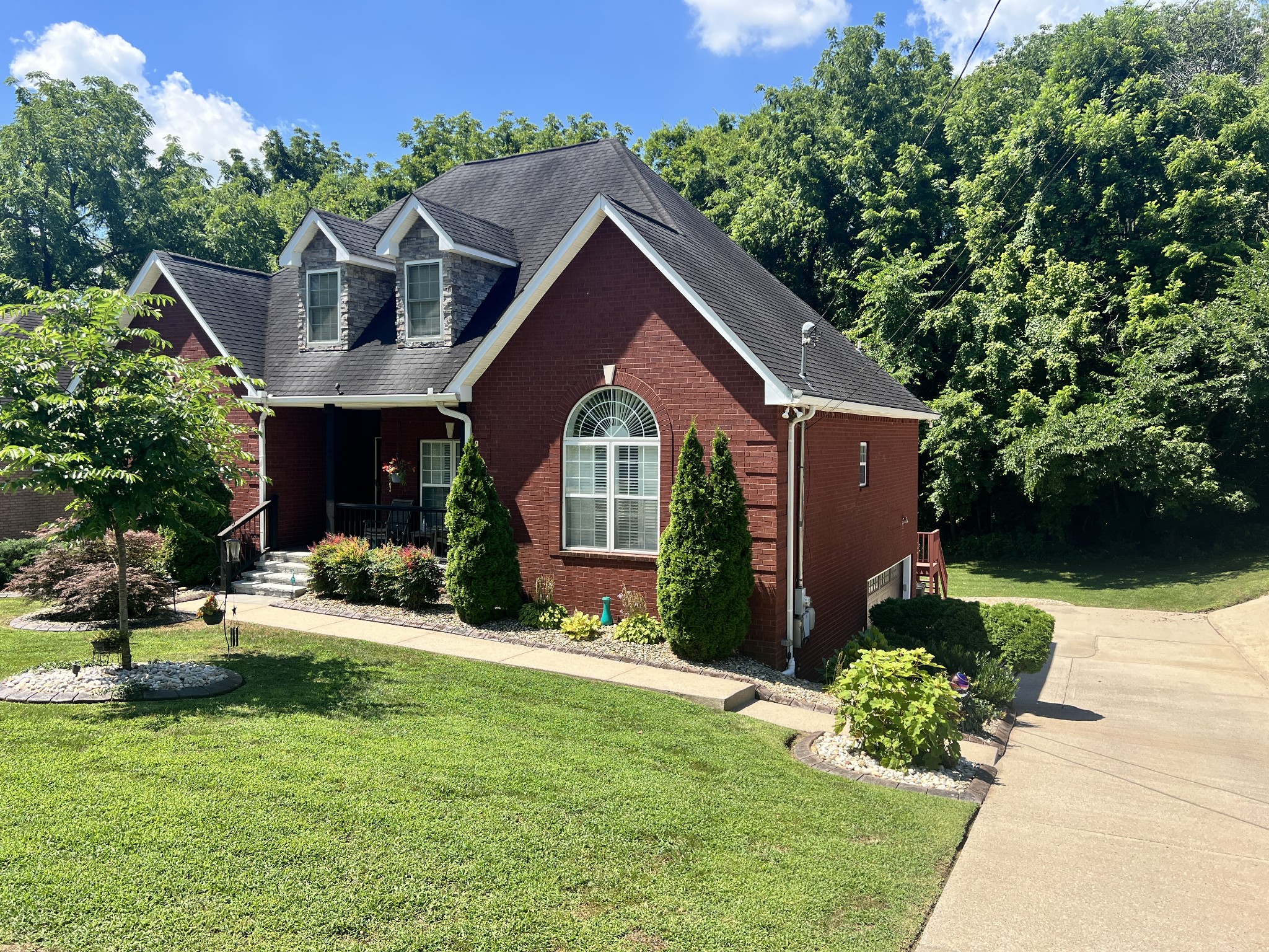 505 Spinnaker Ct