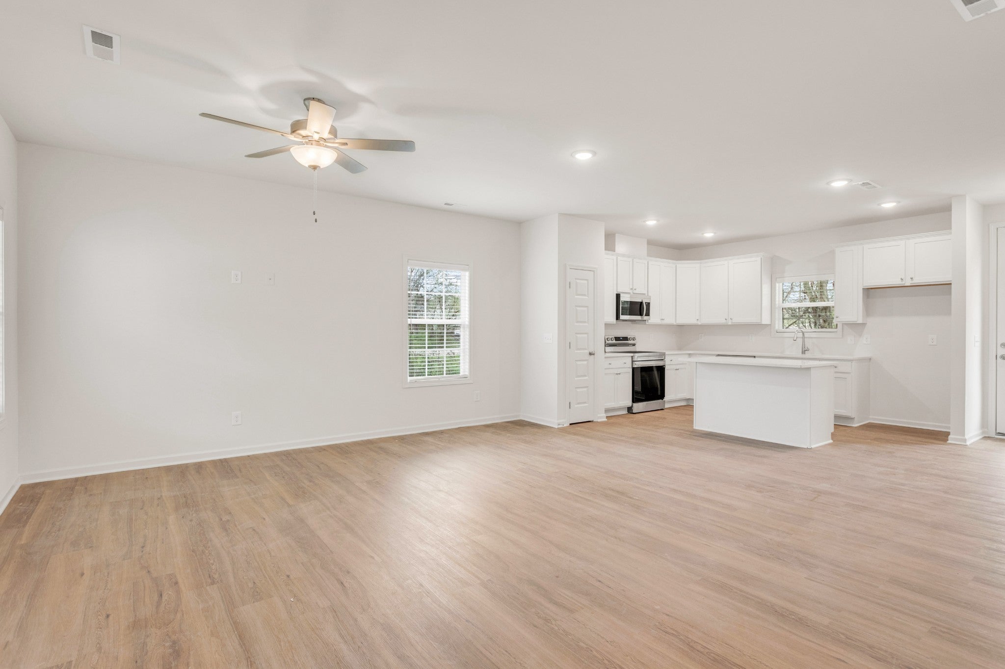 7108 Hall Rd