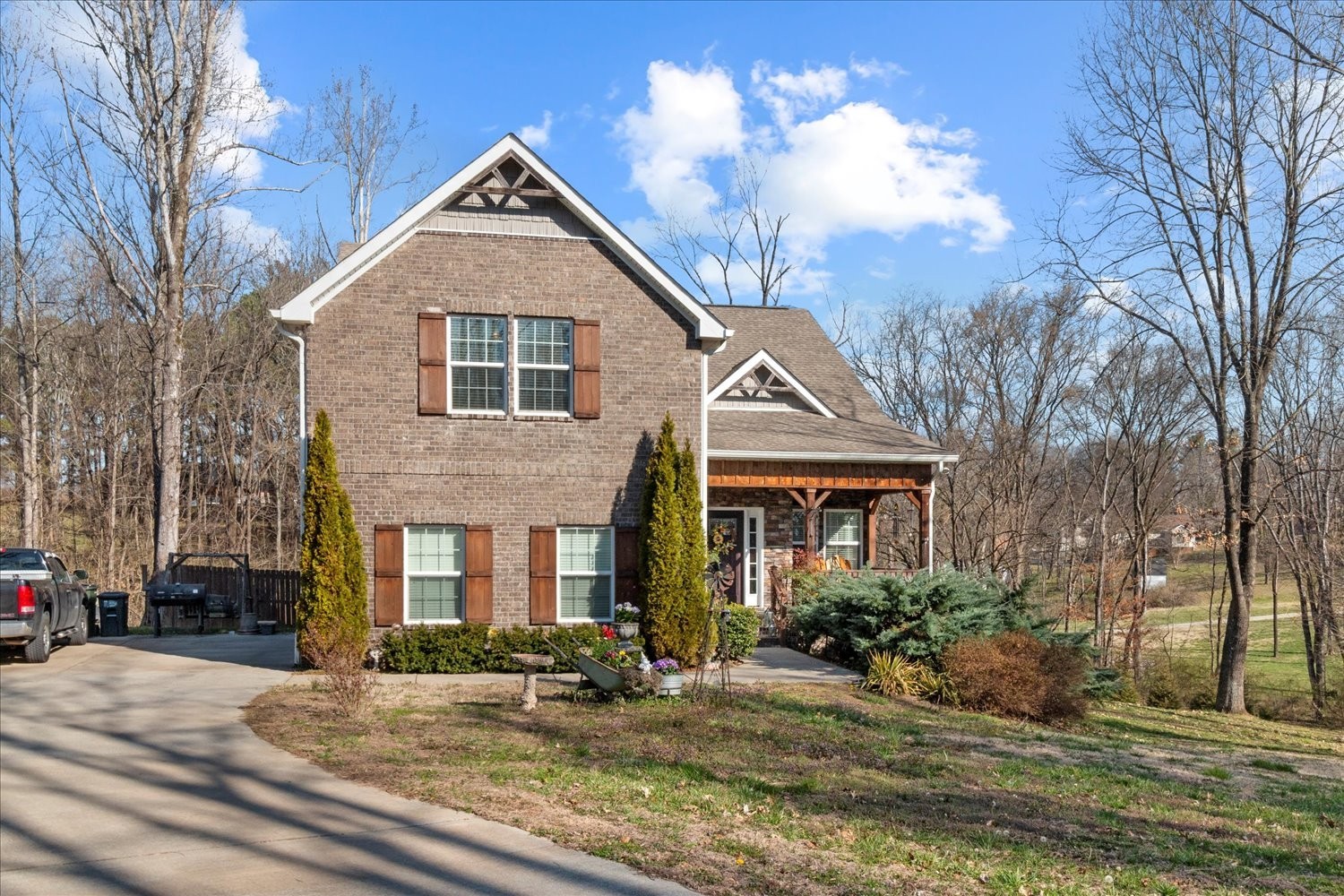 113 Summit Dr