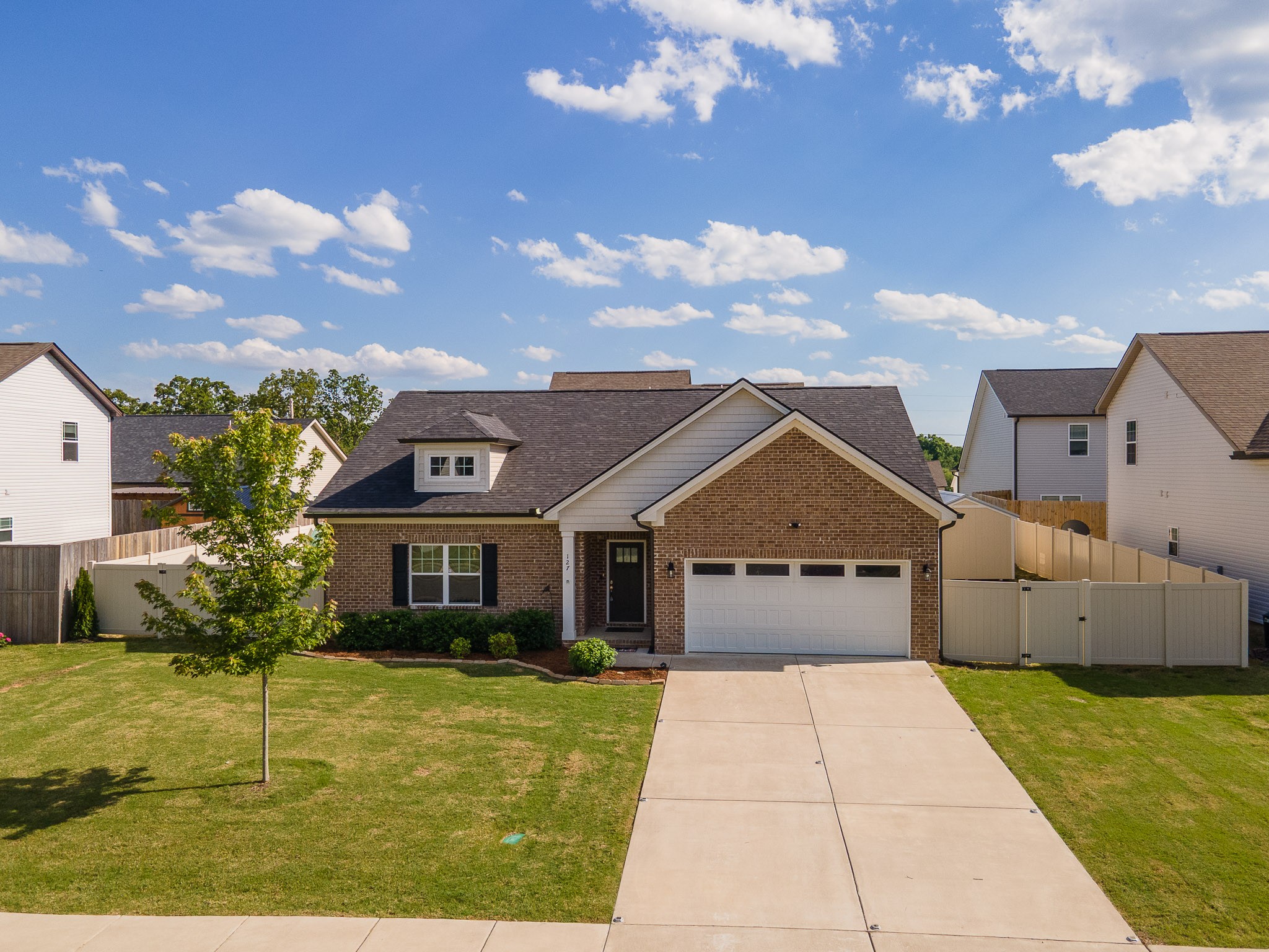 127 Bell Cir