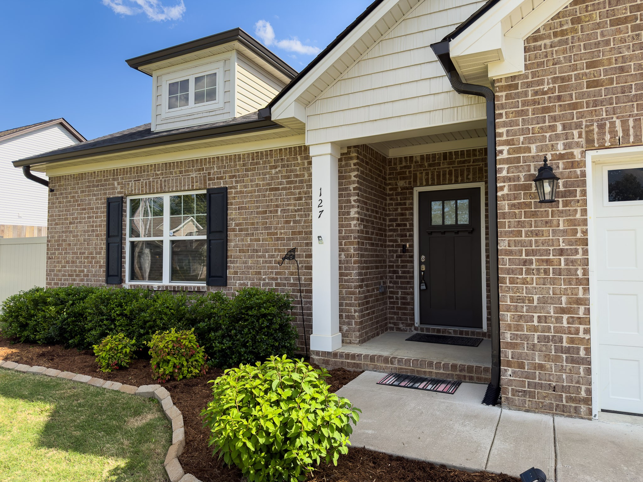 127 Bell Cir