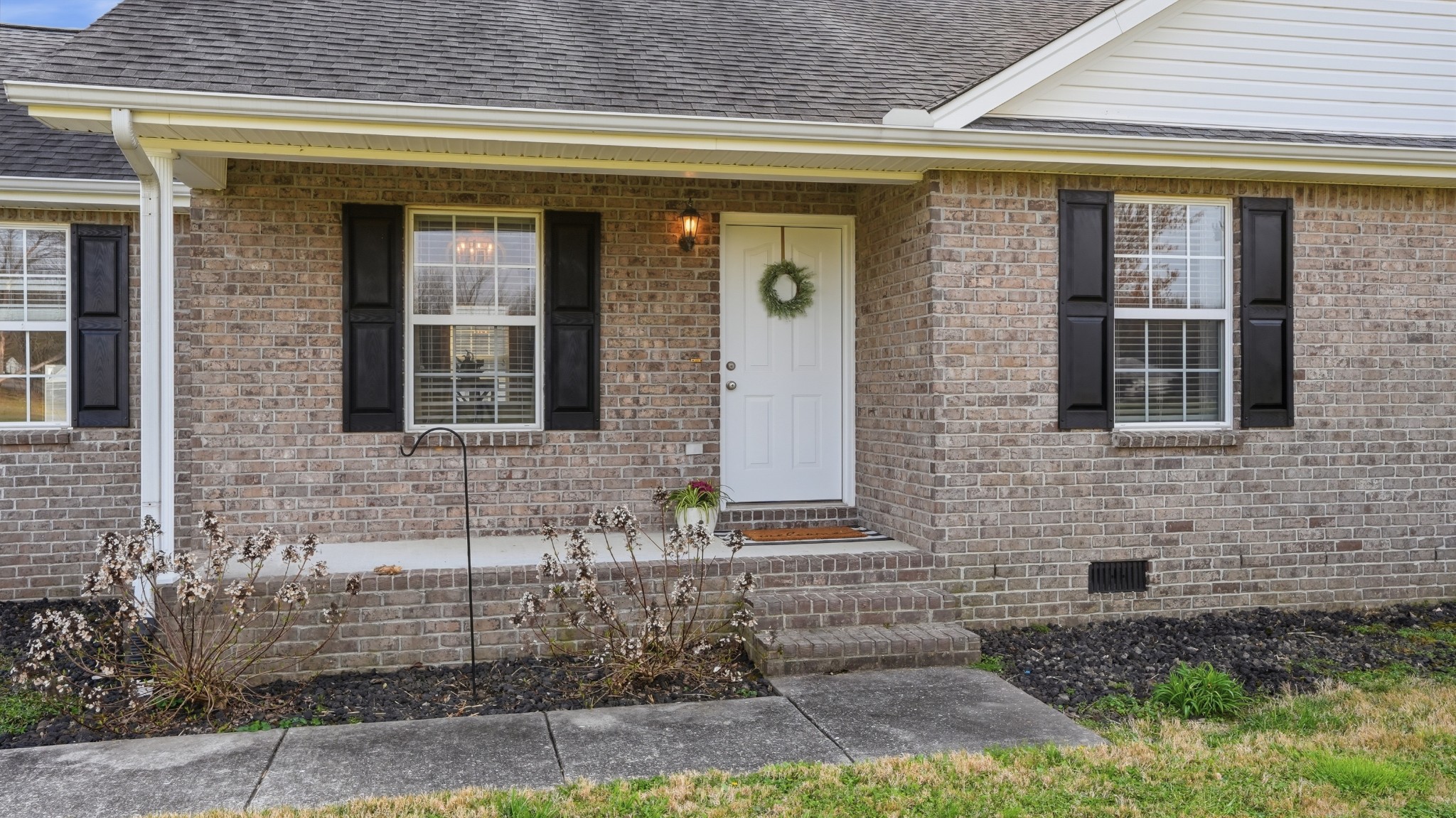 2877 Sixteenth Model Rd