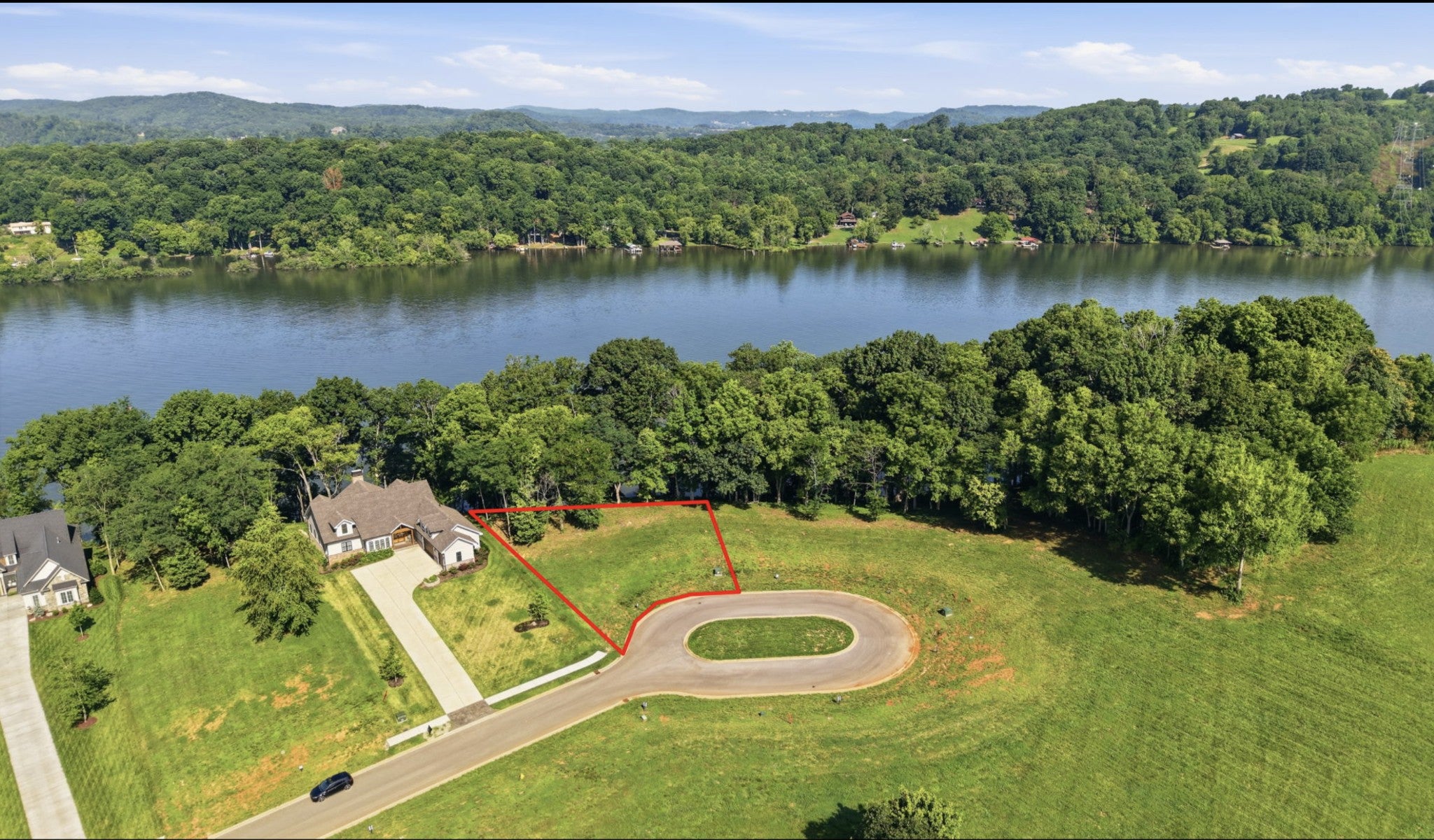 2061 Mockingbird Ln