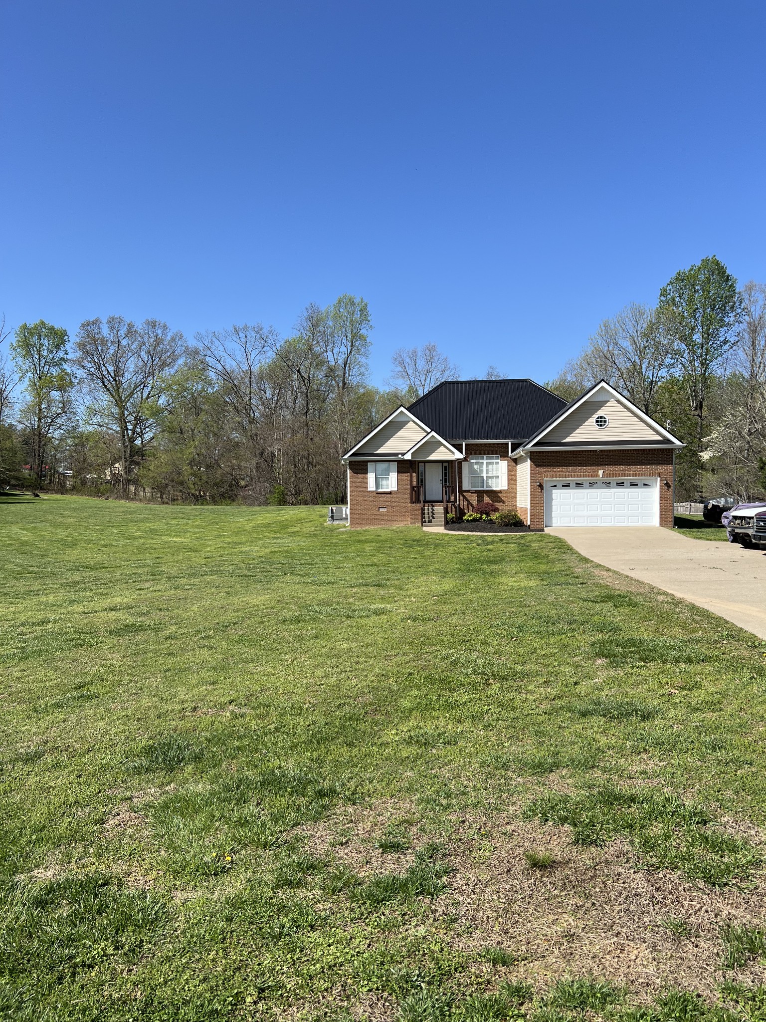 517 Creekstone Ct