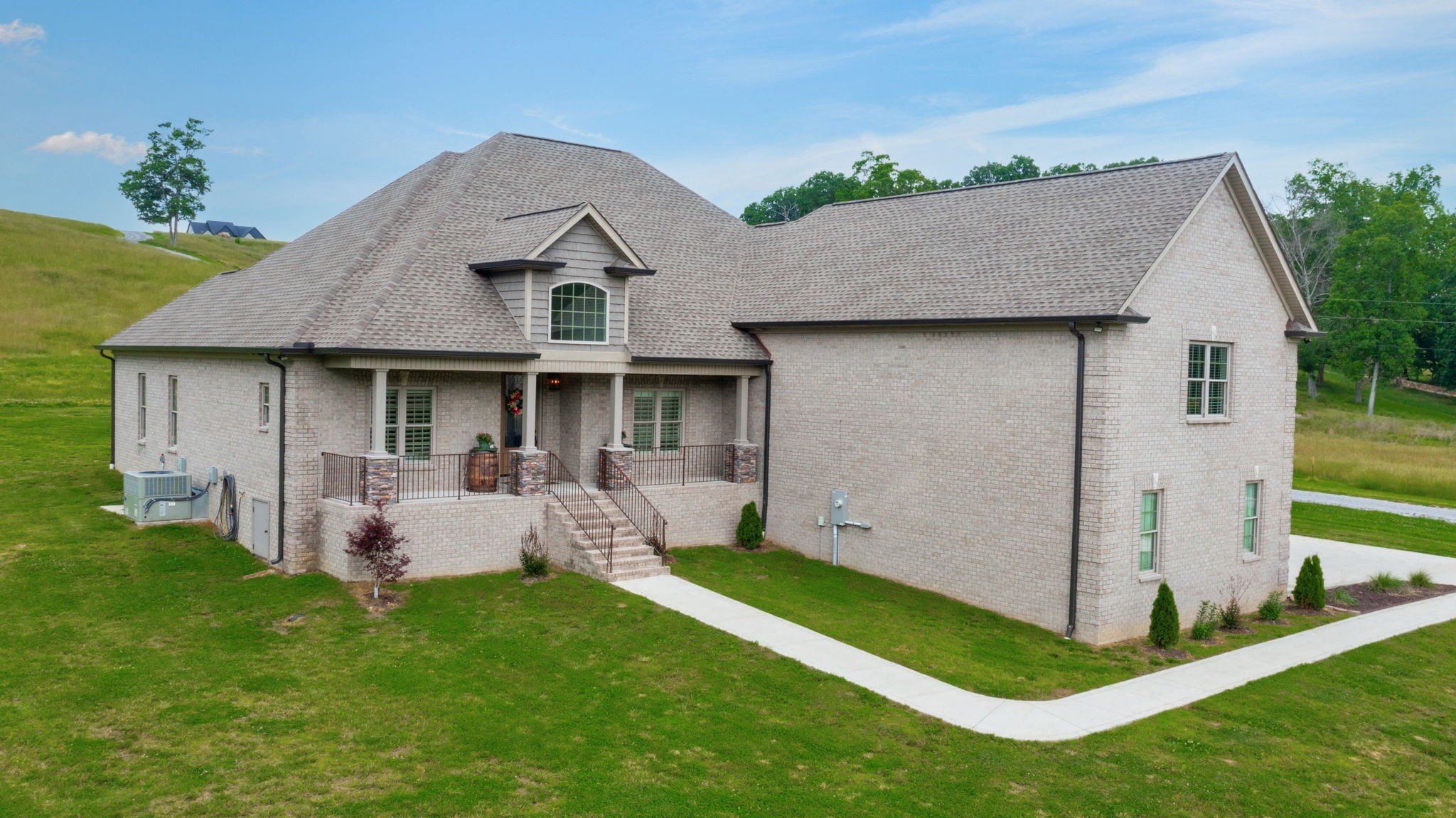 1742 Old Gallatin Rd
