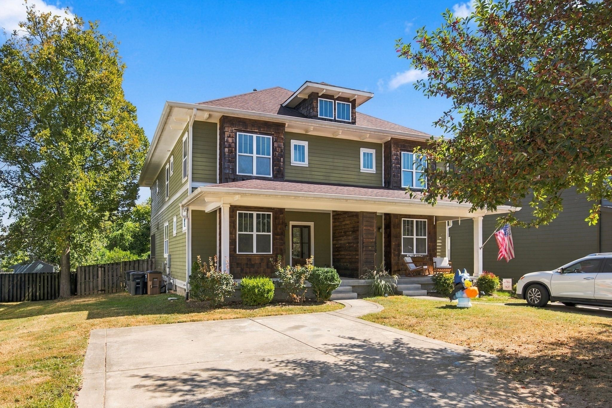 3.0-bed rental at 1531 Hayden Dr
