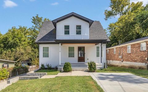Photo of 2110 Sadler Ave, Nashville, TN 37210 (MLS # 3139454)