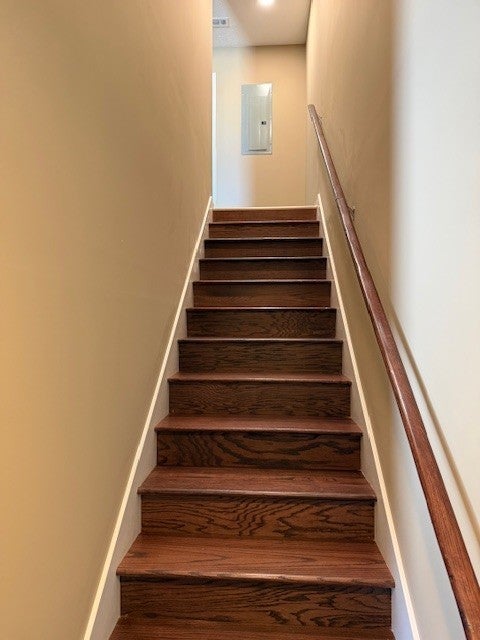 710 SW Atlantic St 1-14