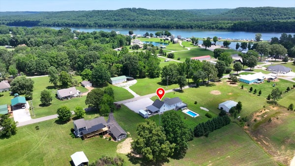 198 YARBRO HARBOR DR, DECATURVILLE, TN 38329 - Image 7762eb13b7783473edc82279fa09f7ee/4023540188